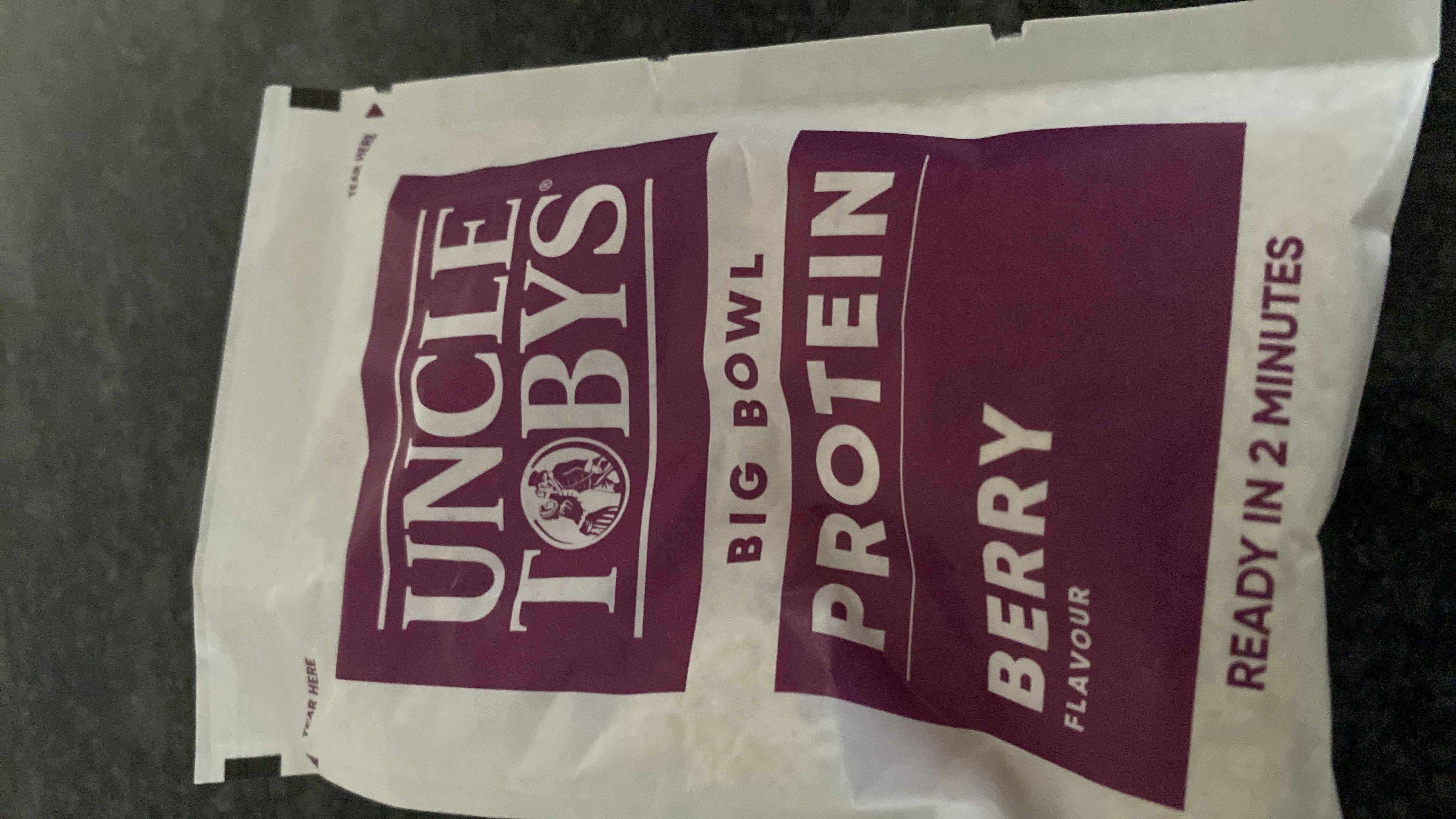 Uncle Toby's Big Bowl Protein Berry Flavour is a quick and nutritious meal option, ready in 2 minutes, with a balanced mix of protein, carbs, and fats.