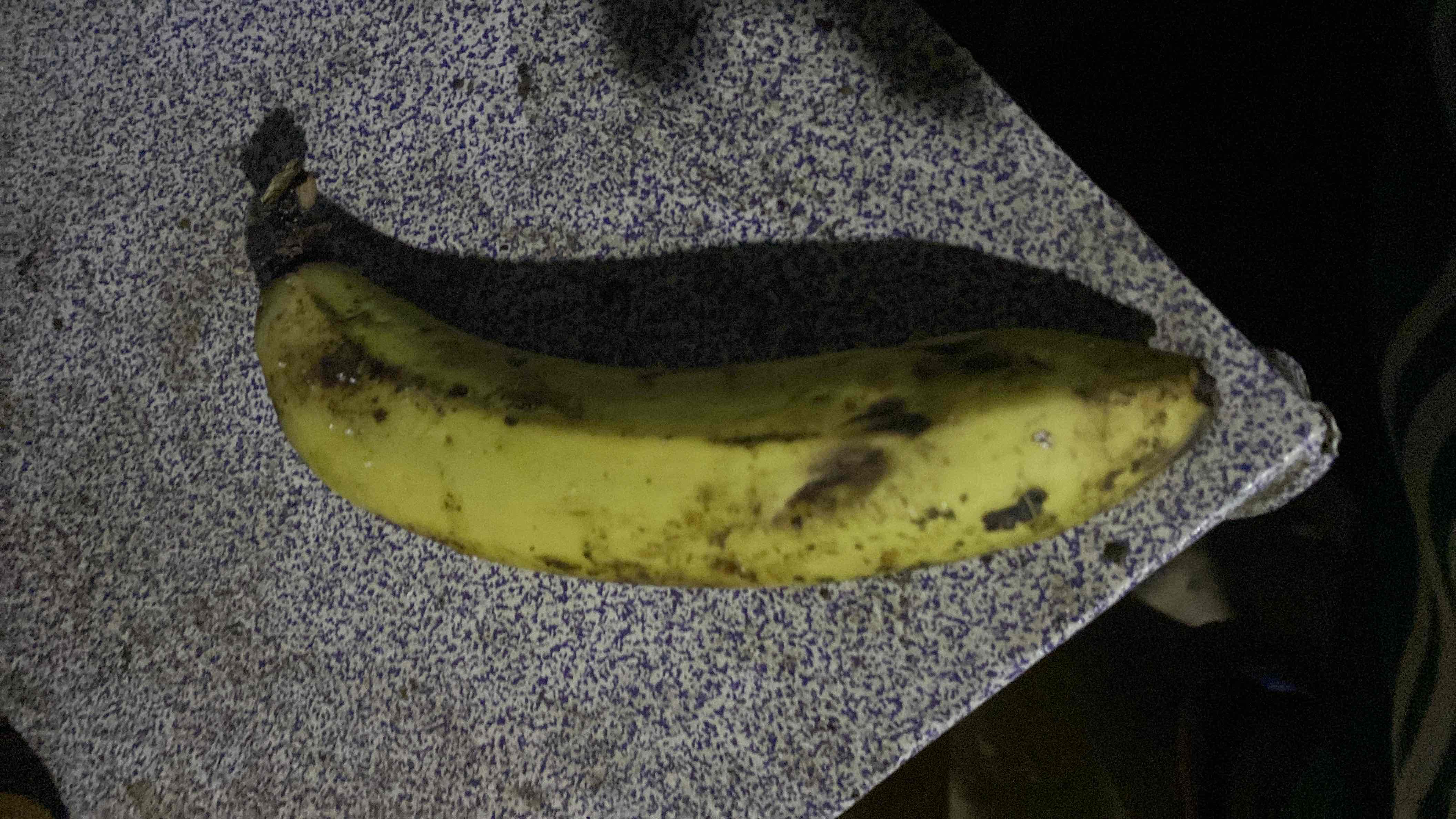 The image shows a banana, which is a nutritious fruit rich in carbohydrates and low in fats.