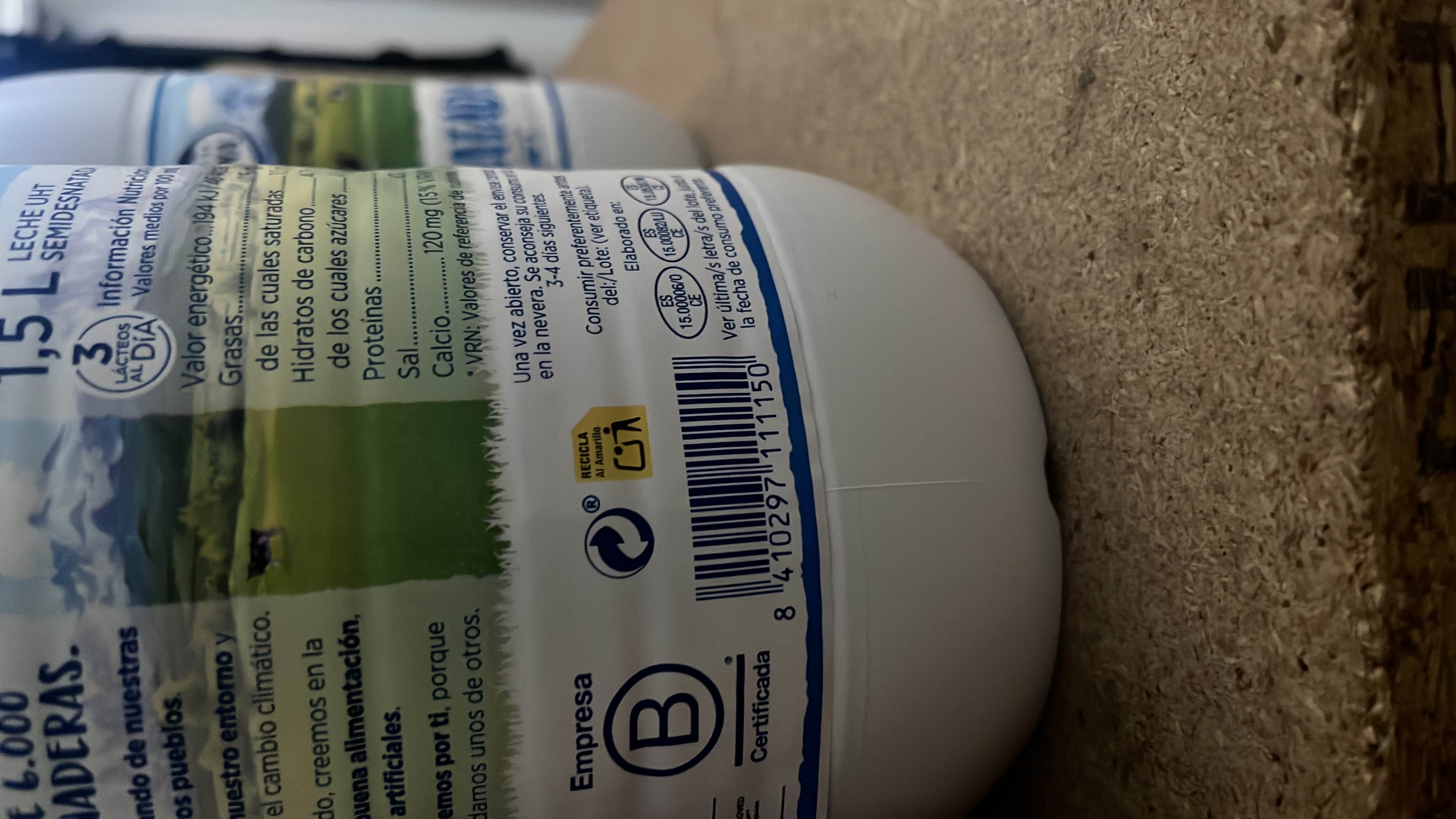 This is a semi-skimmed milk product with moderate calories, low fat, and a good source of protein and calcium.