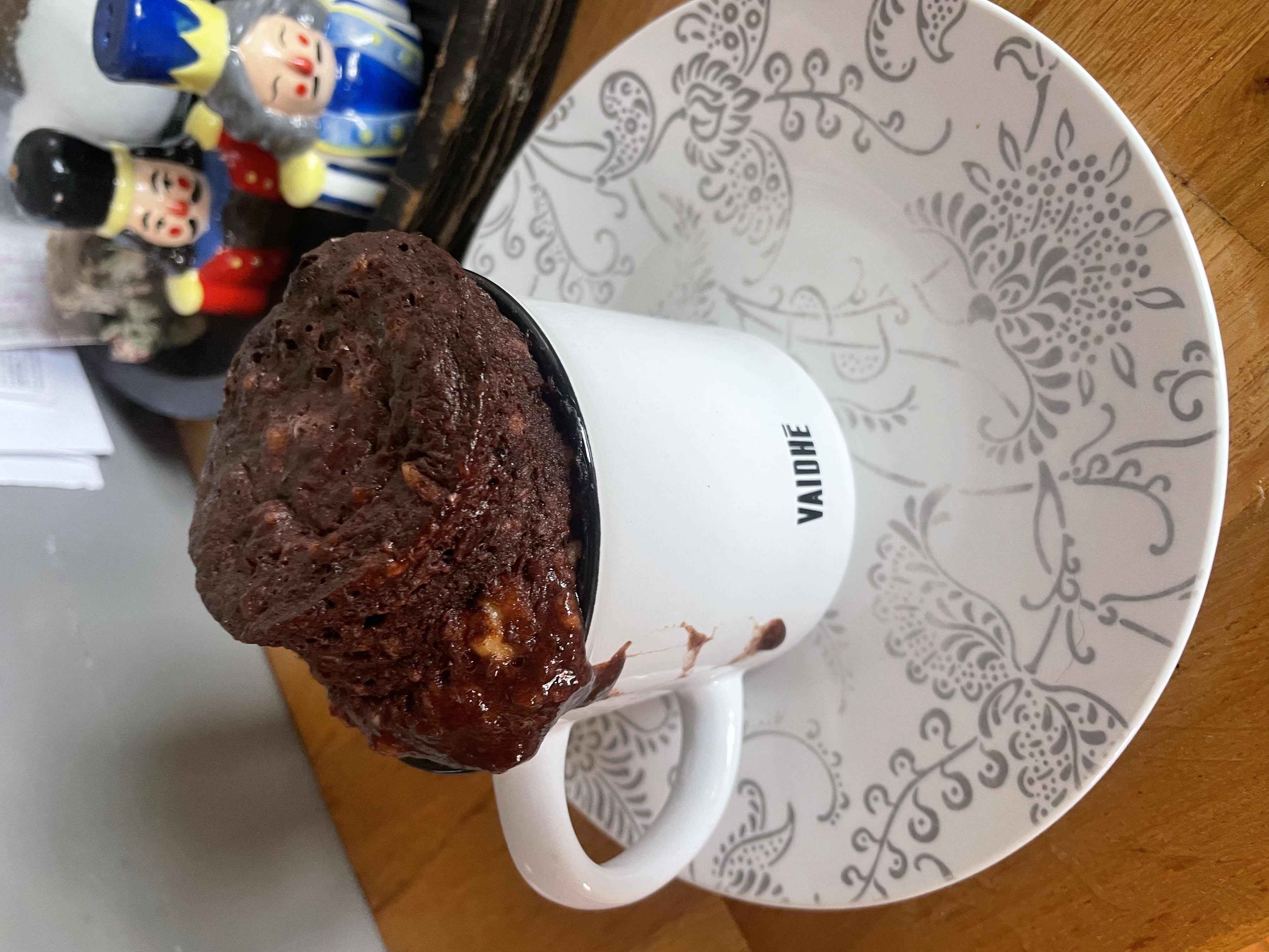 A protein-rich muffin containing banana, egg, and chocolate.