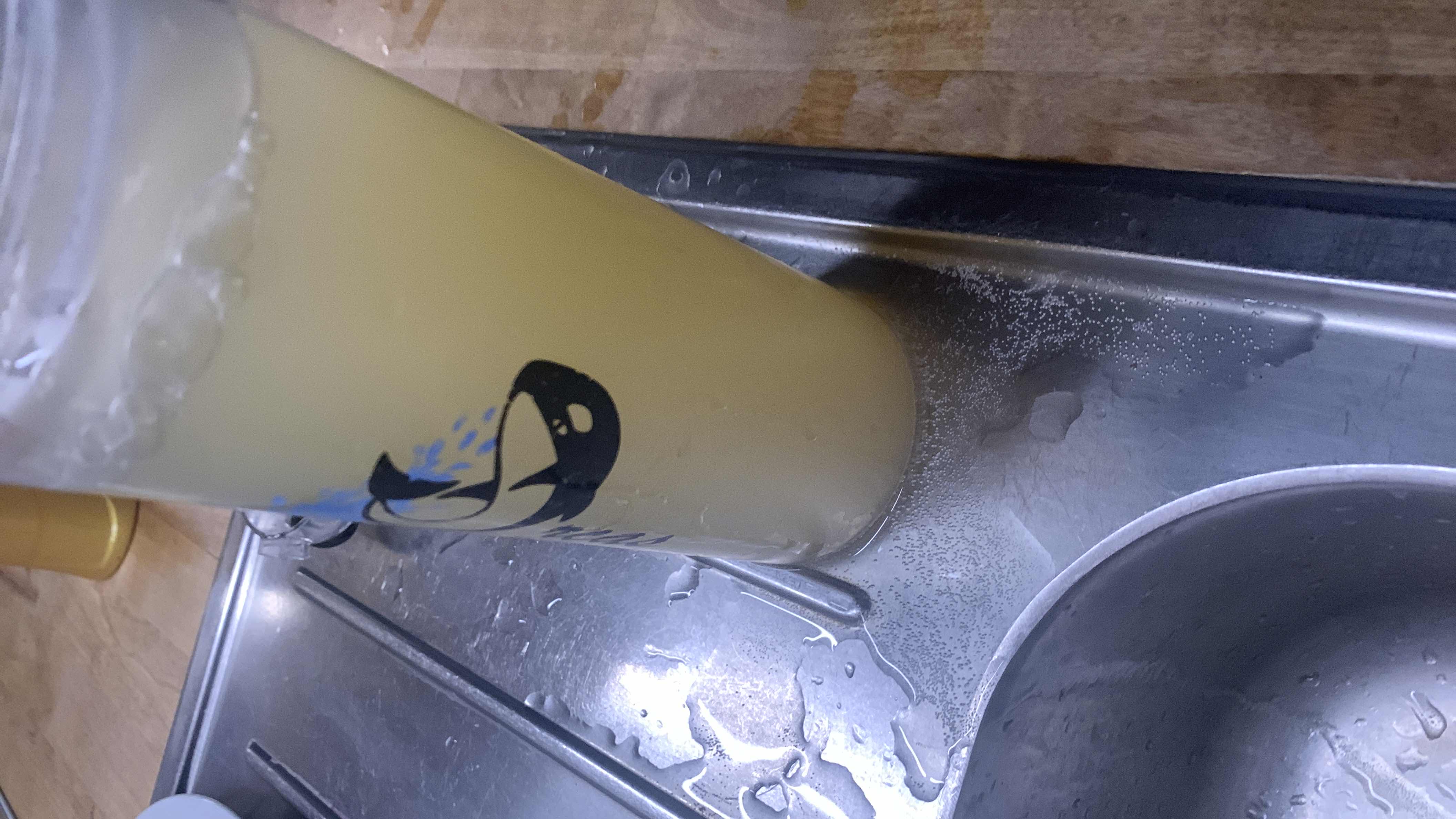 A refreshing lemon-based drink with a light calorie count, primarily composed of lemon juice and sugar.