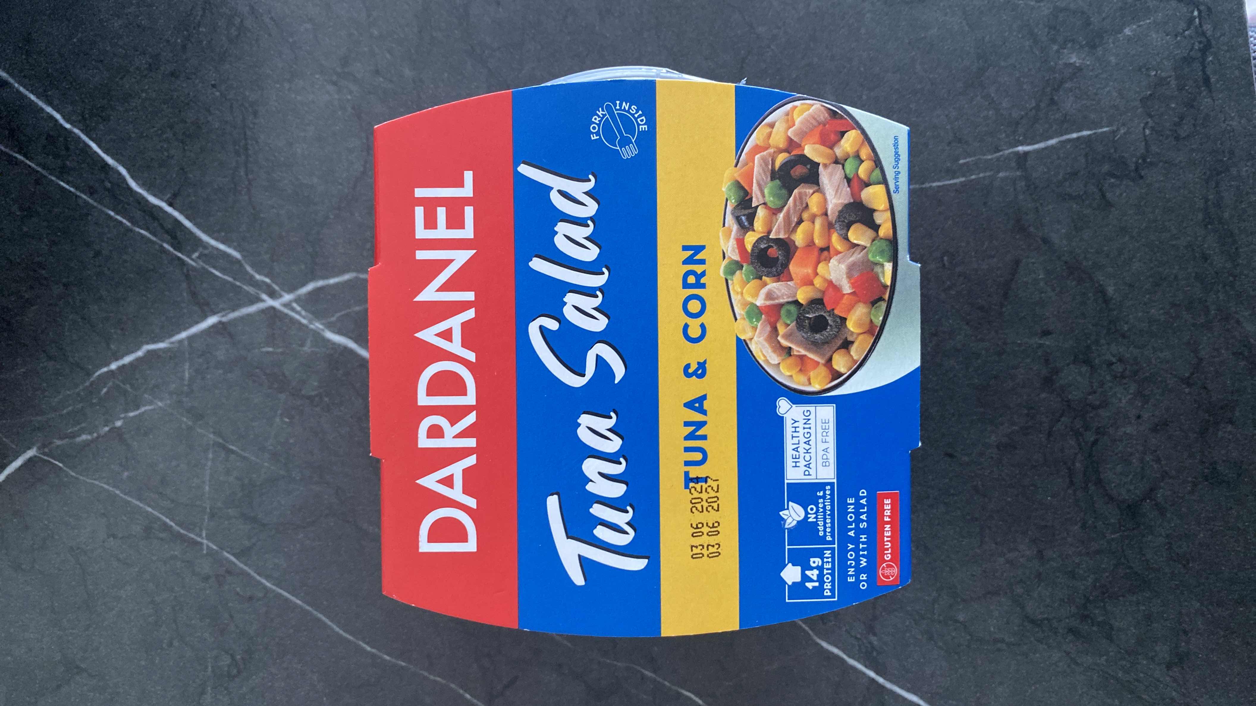 A ready-to-eat tuna salad with corn and mixed vegetables, high in protein and gluten-free.