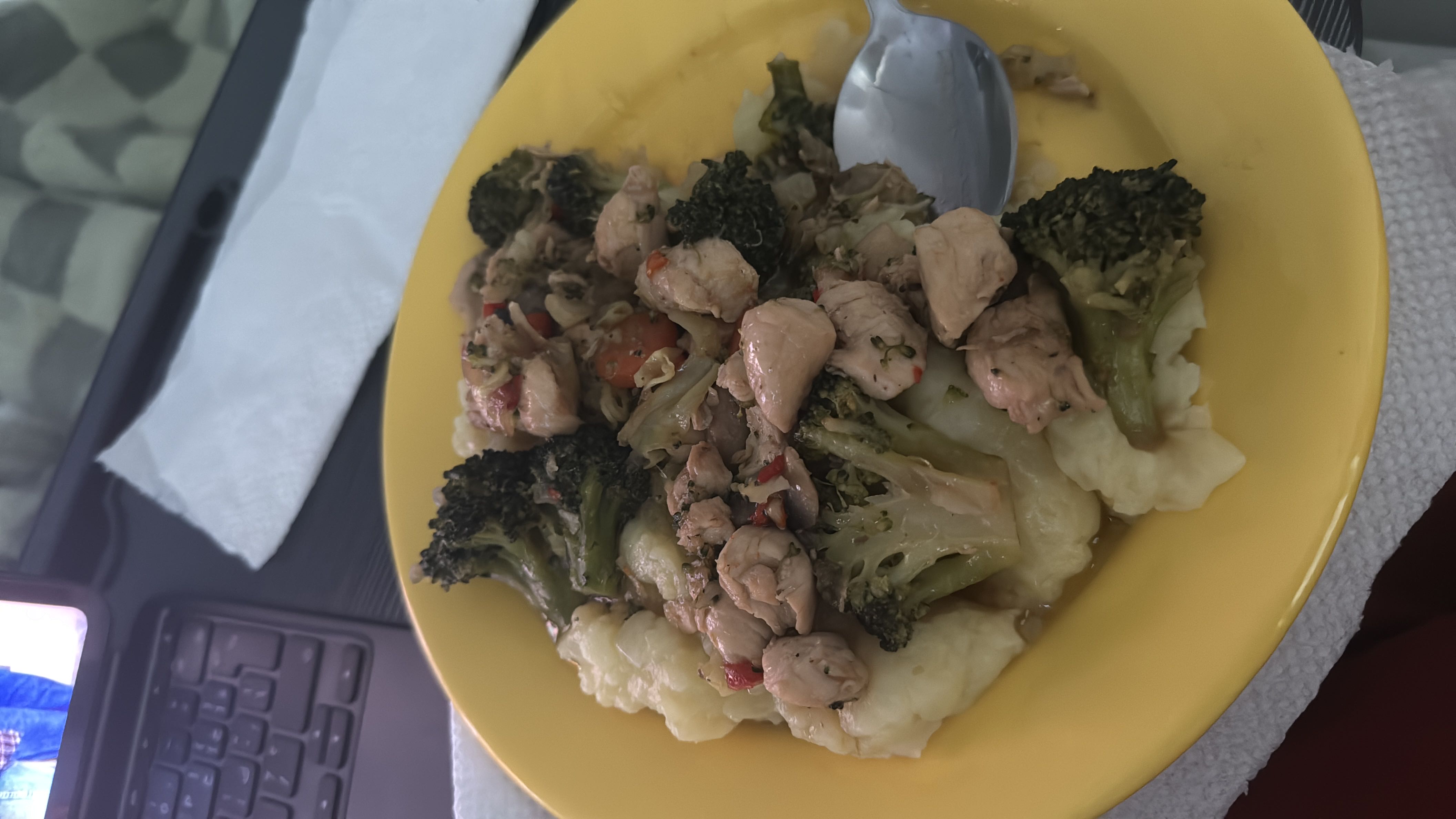 A nutritious meal consisting of chicken, broccoli, and mashed potatoes, providing a balanced mix of protein, carbohydrates, and fiber.