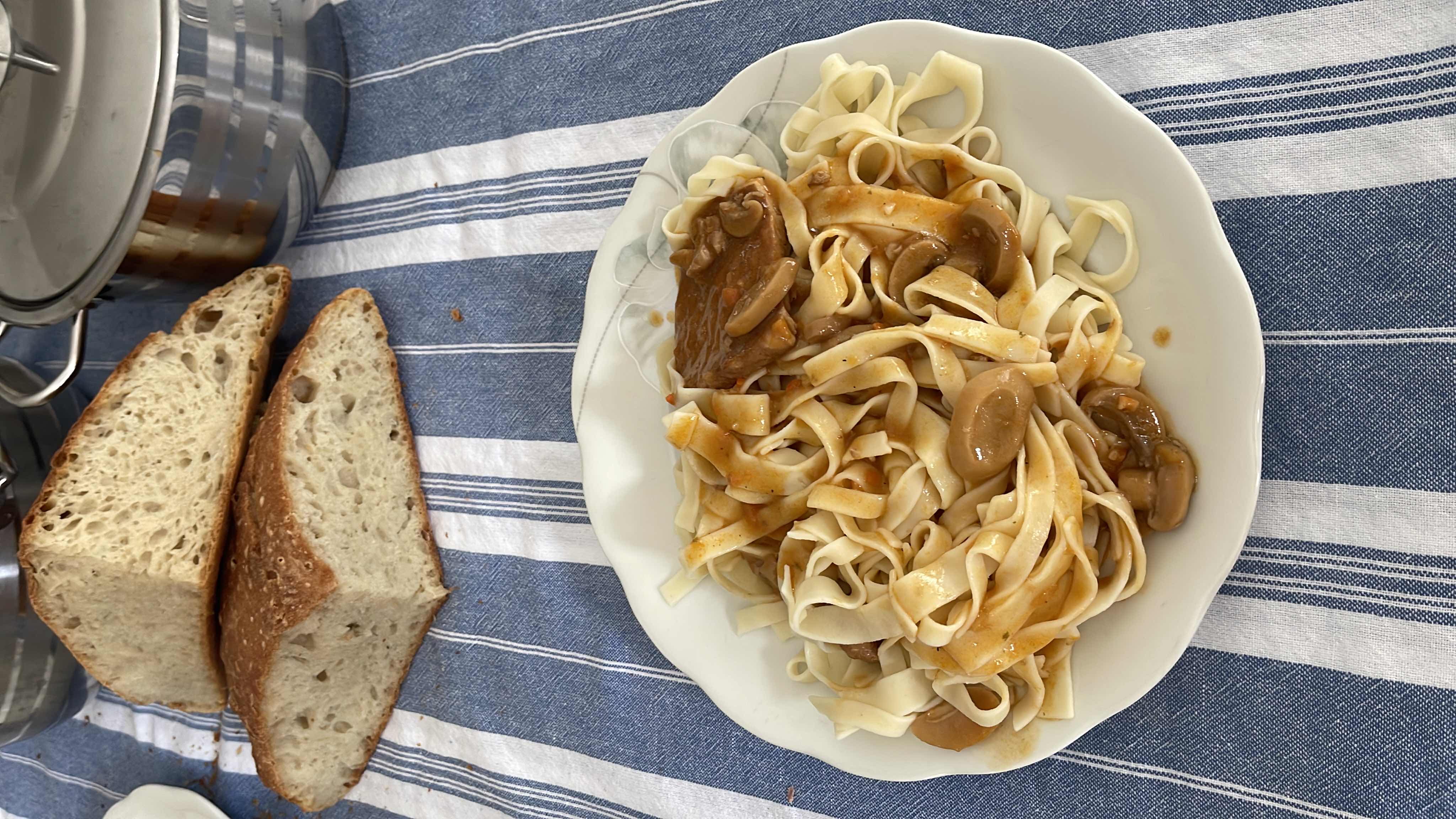 Pasta with Mushroom Sauce