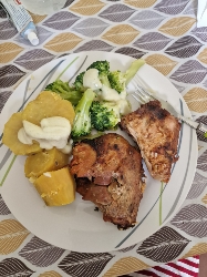 Poulet grillé et légumes