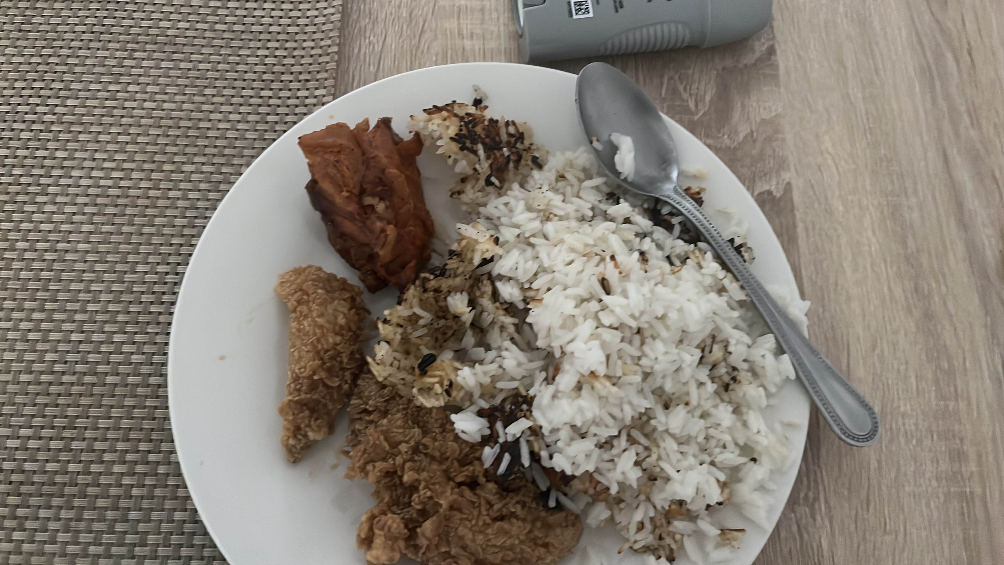 Pollo frito con arroz