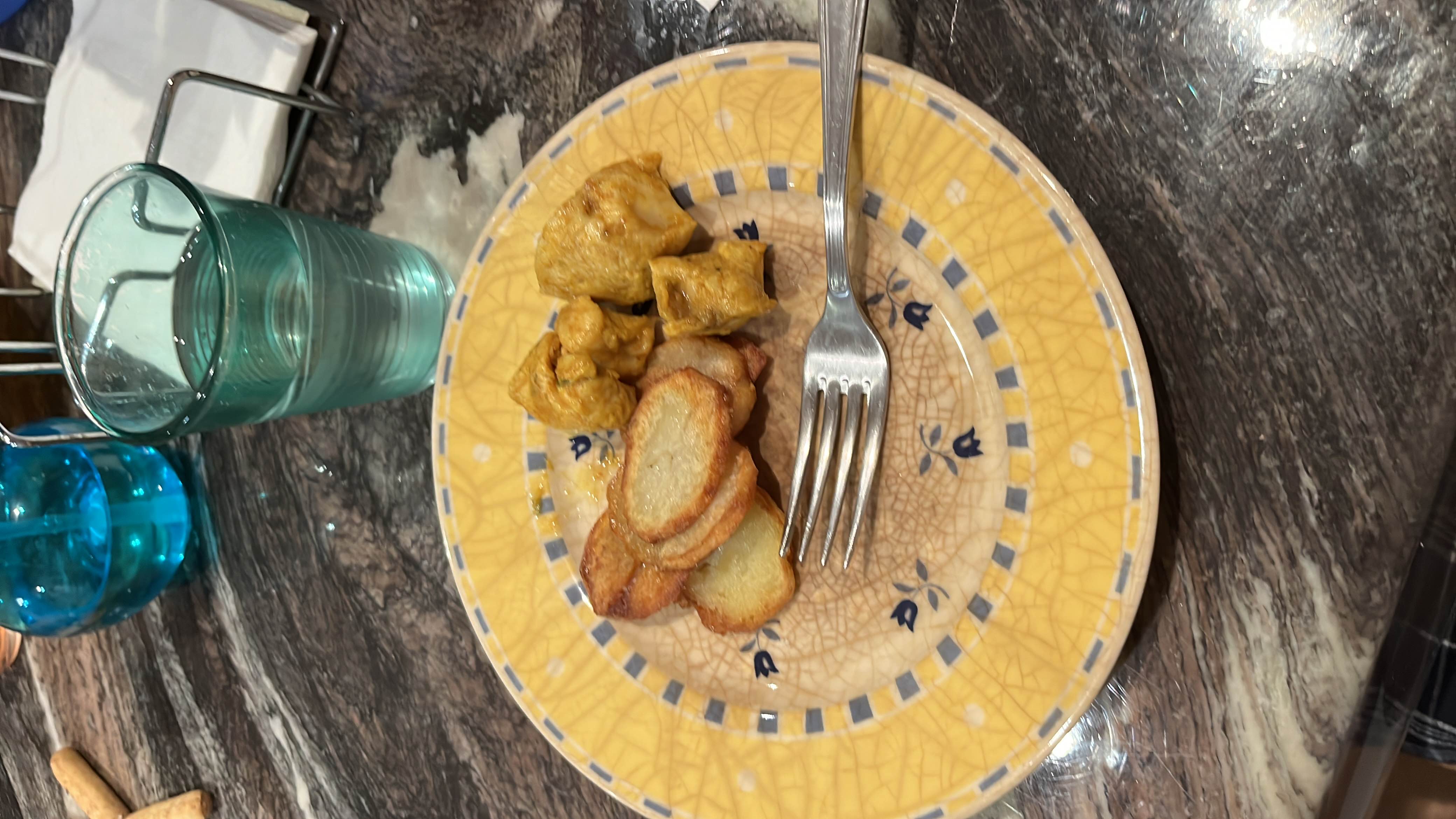 Pollo al curry con papas