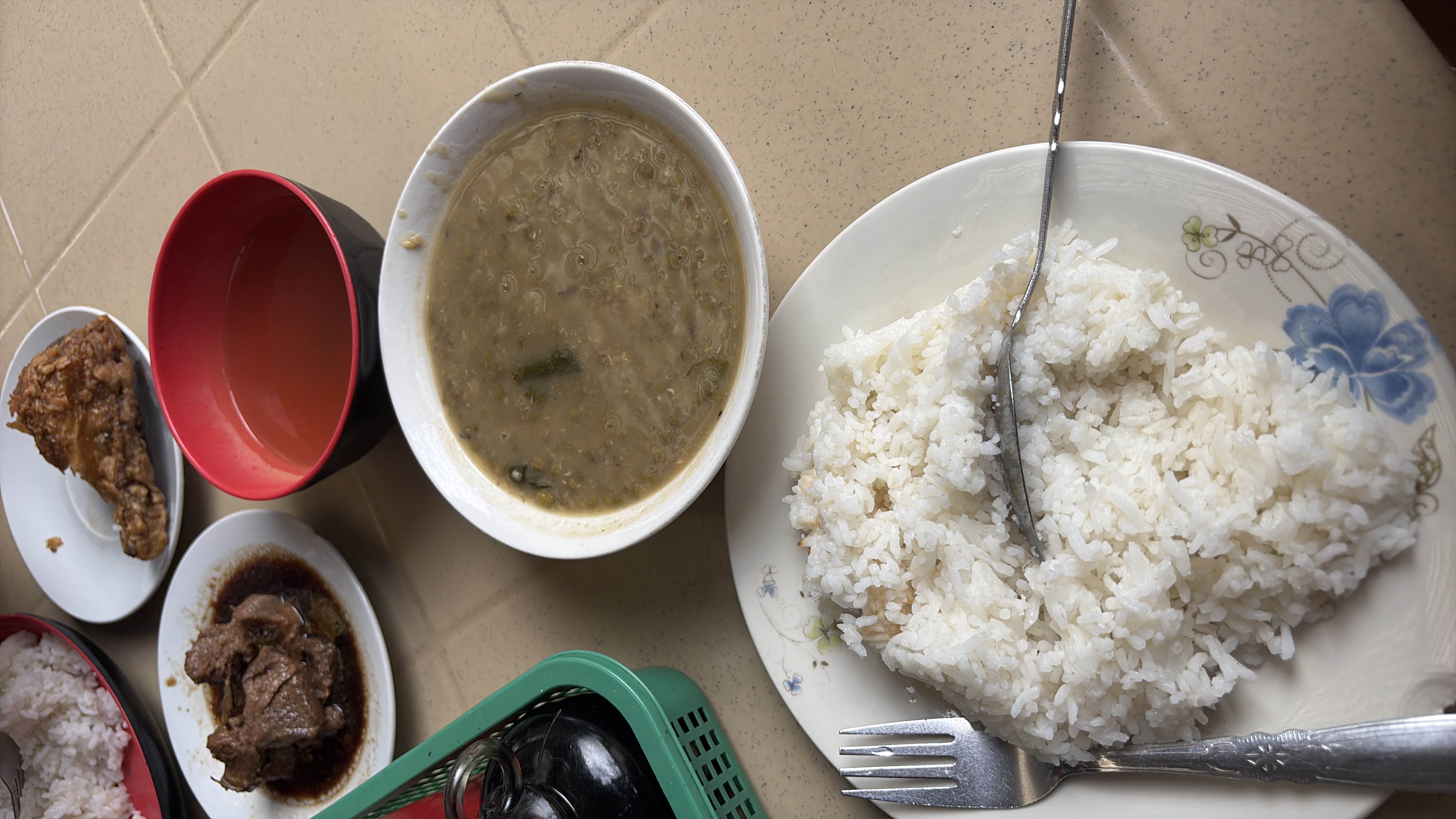 Rice with meat and soup