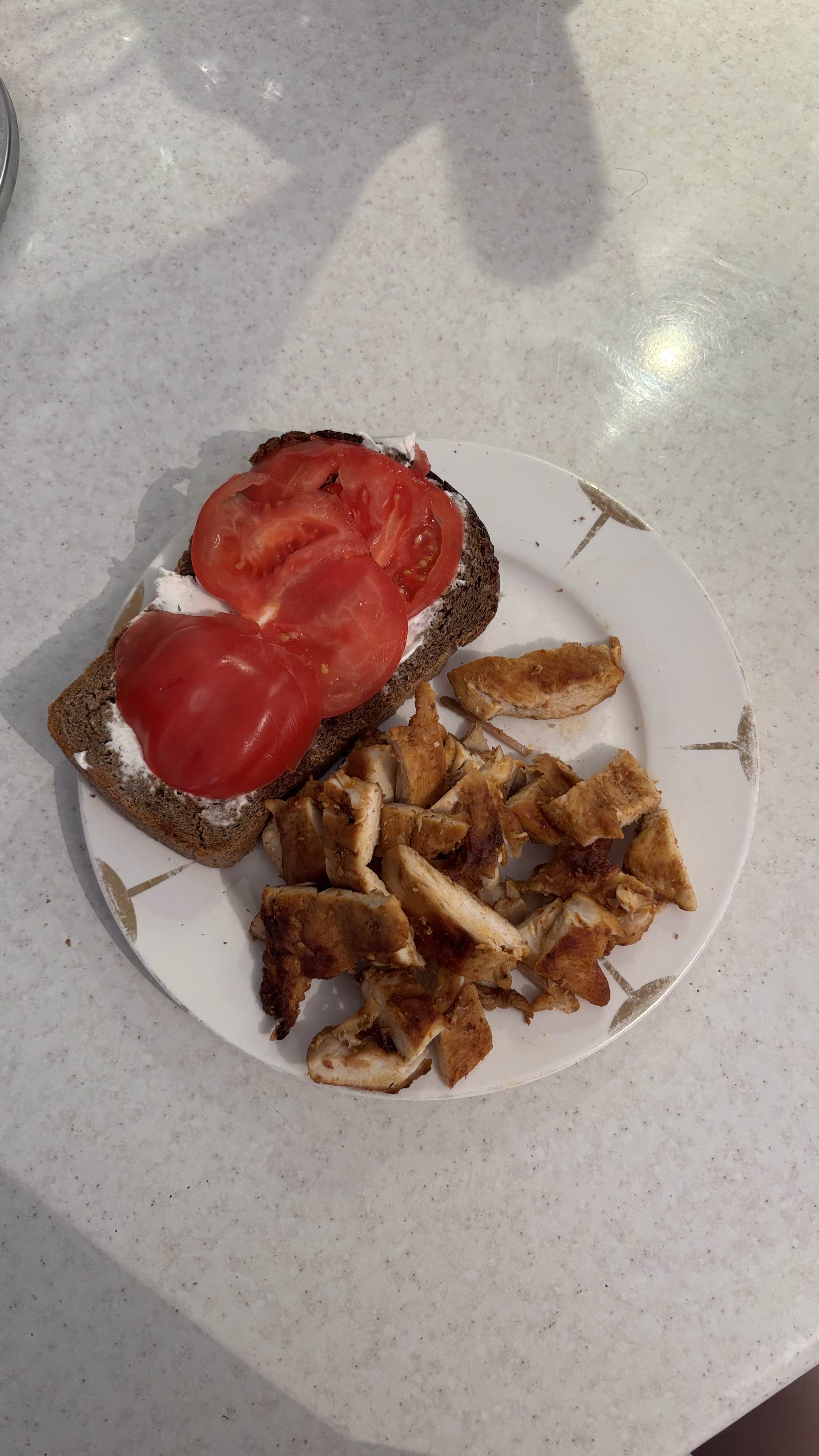 Chicken with Tomato Toast