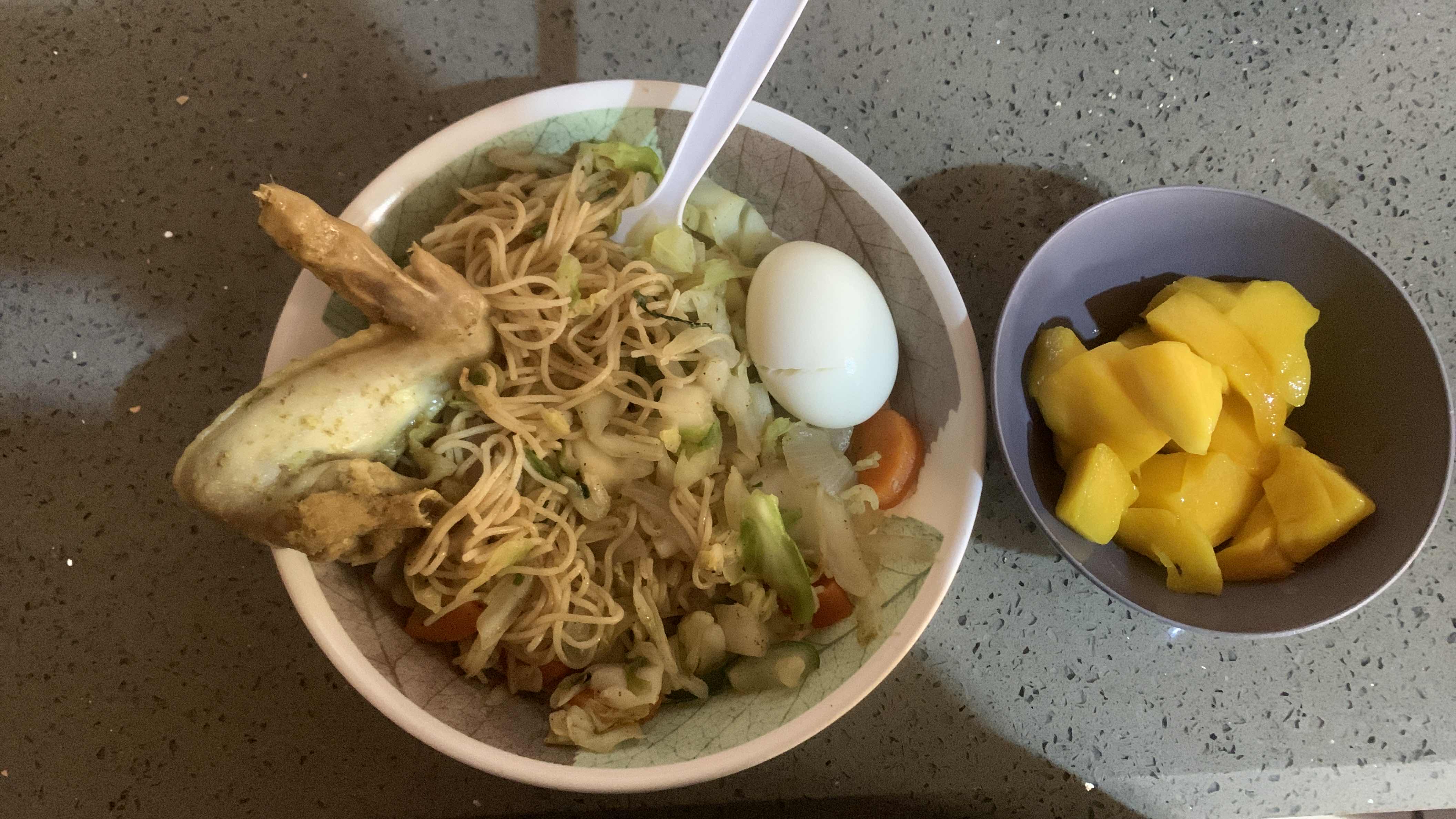 Chicken Noodles with Mango