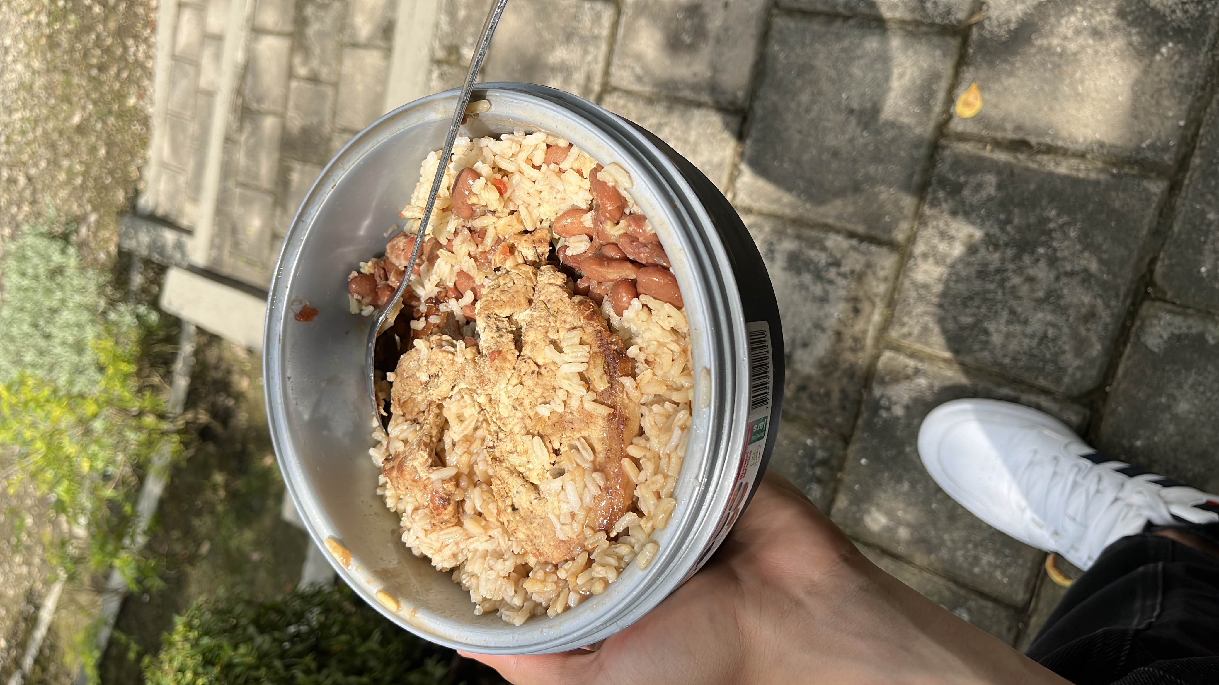 Arroz con frijoles y carne