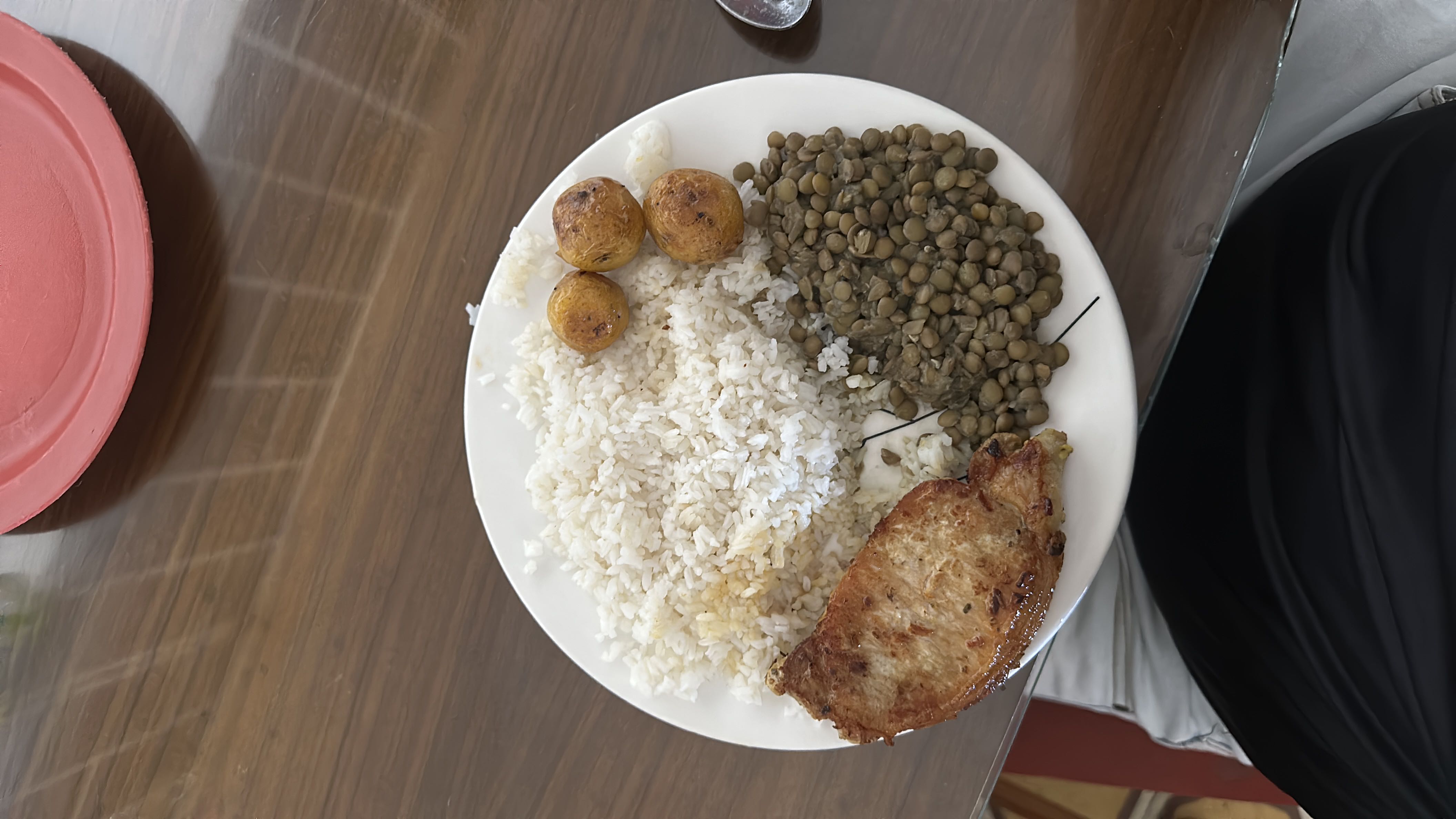 Plato de arroz y lentejas