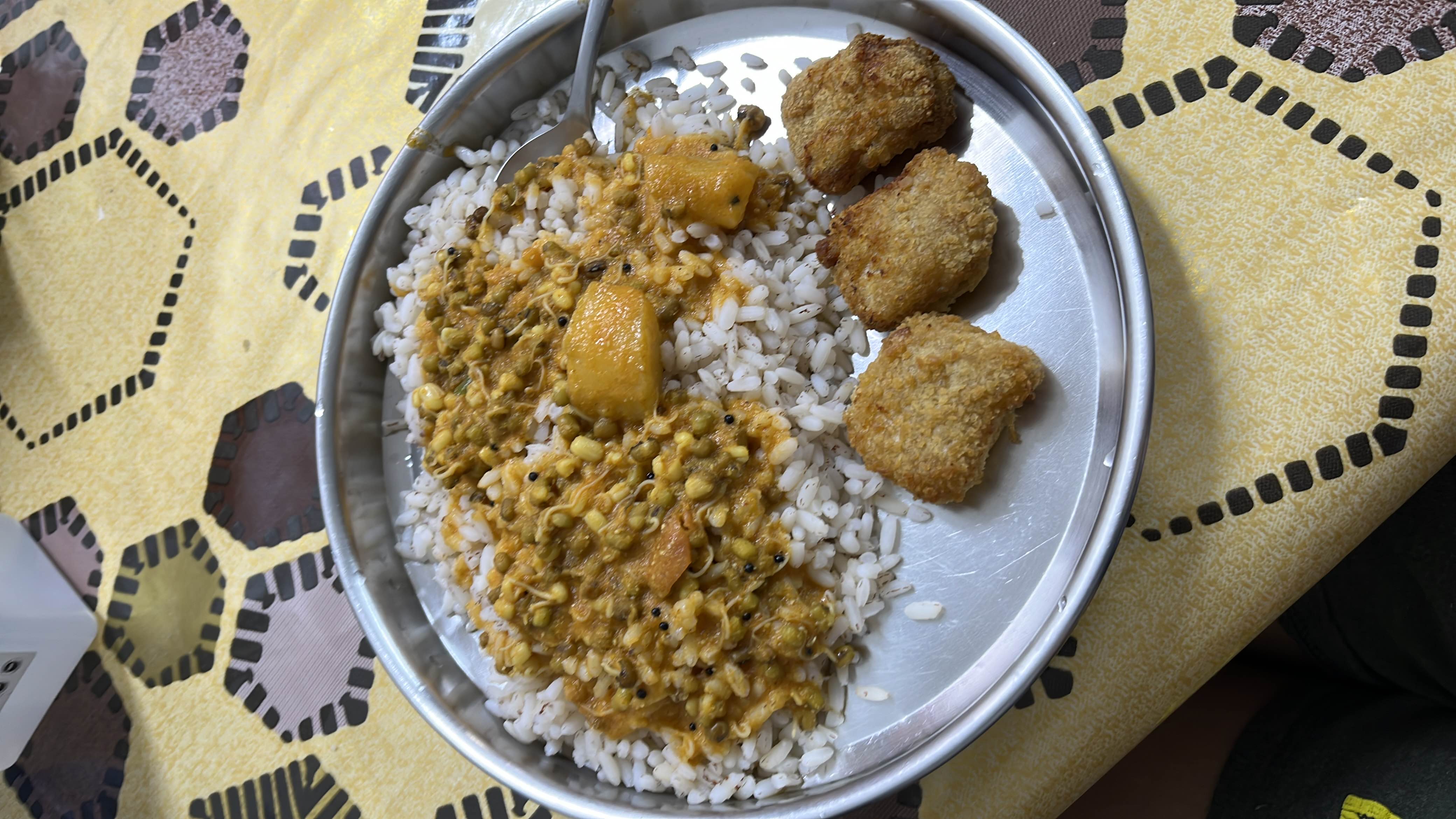 Rice with sprout curry