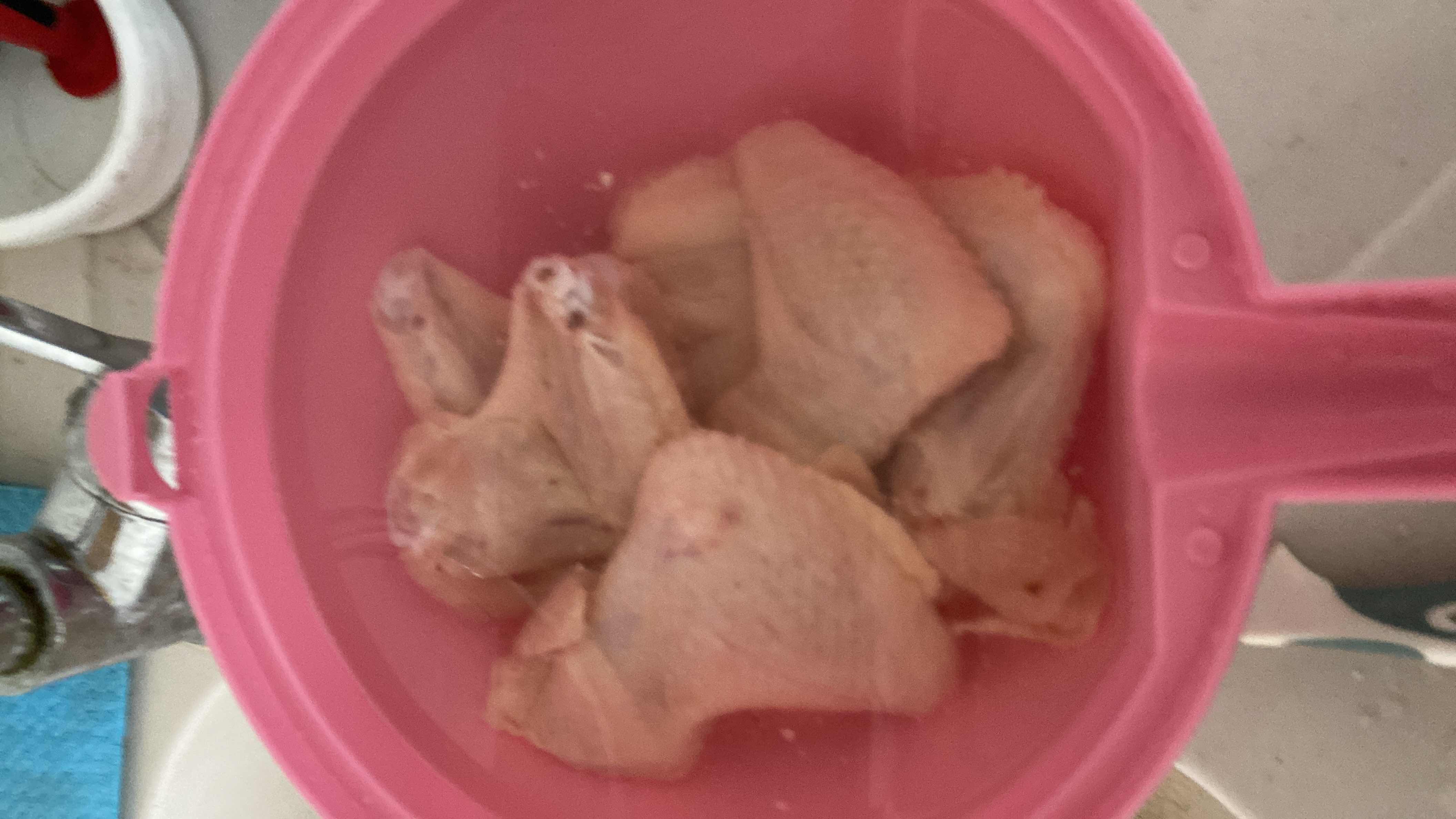 Raw Chicken Wings