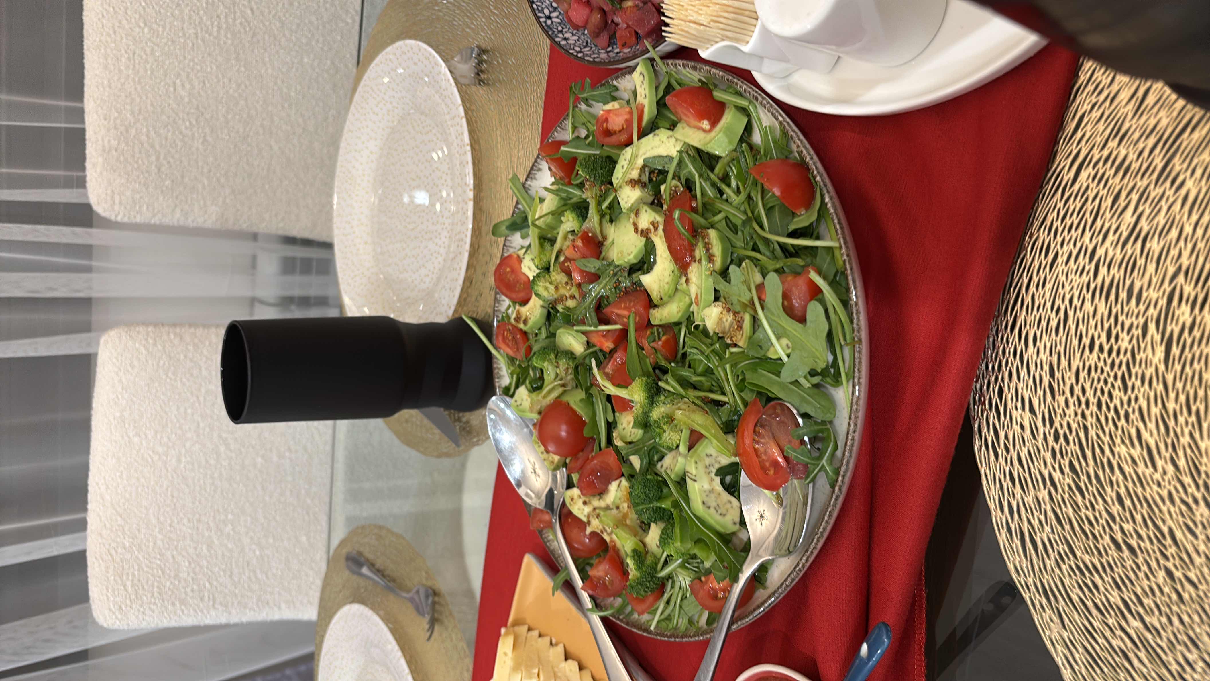 Avocado Arugula Salad