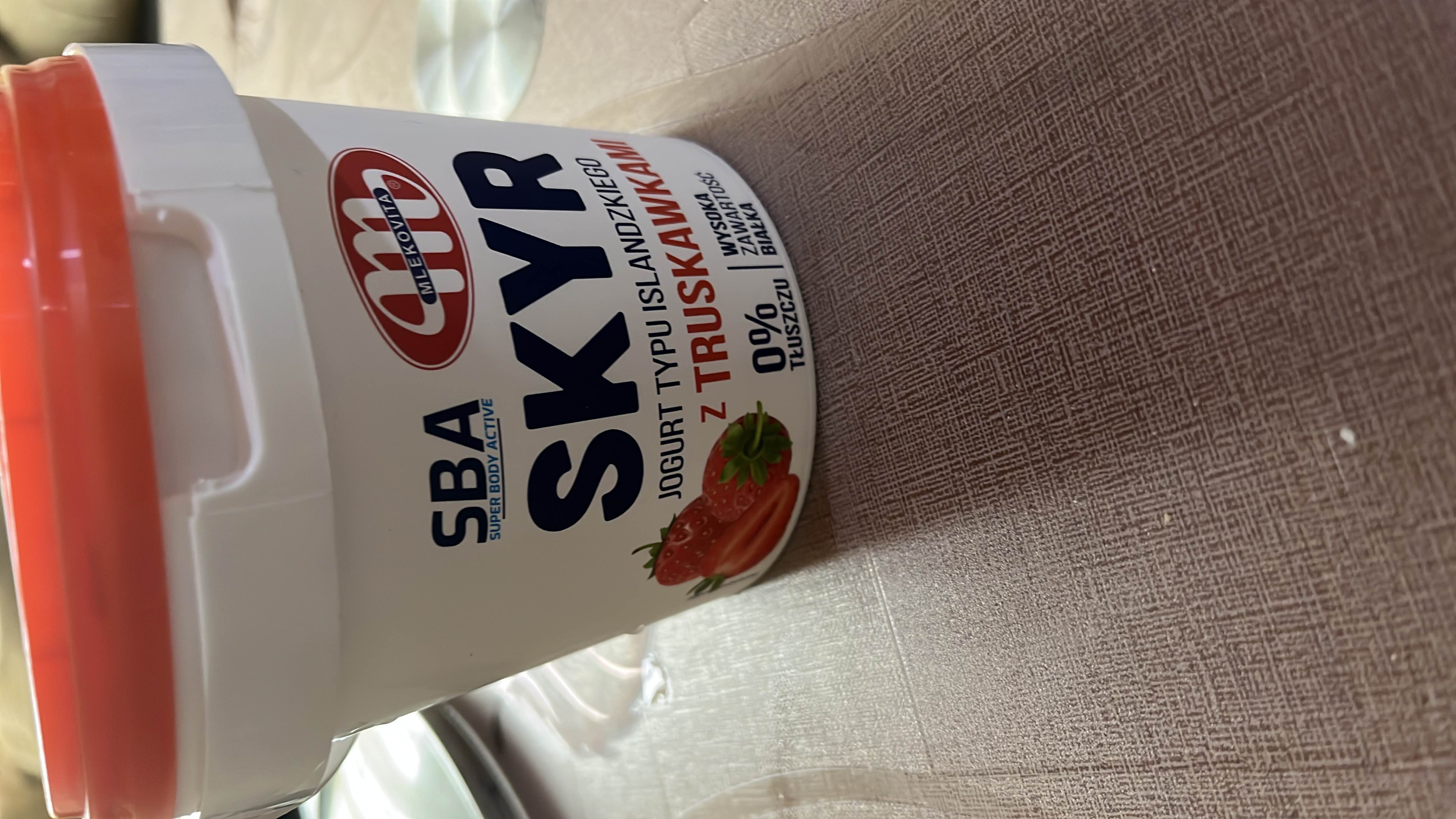 Strawberry Skyr