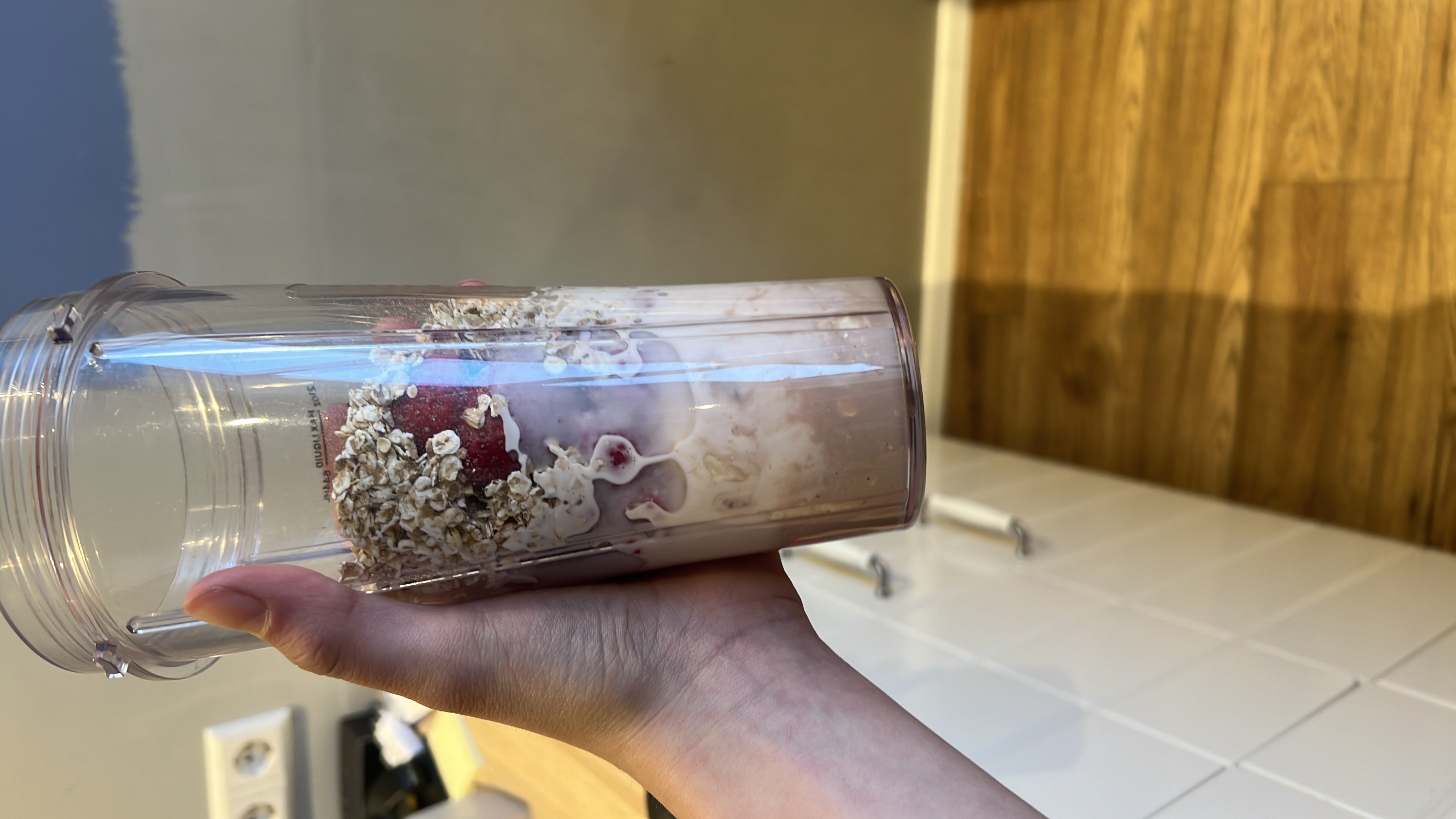 Strawberry Oat Smoothie