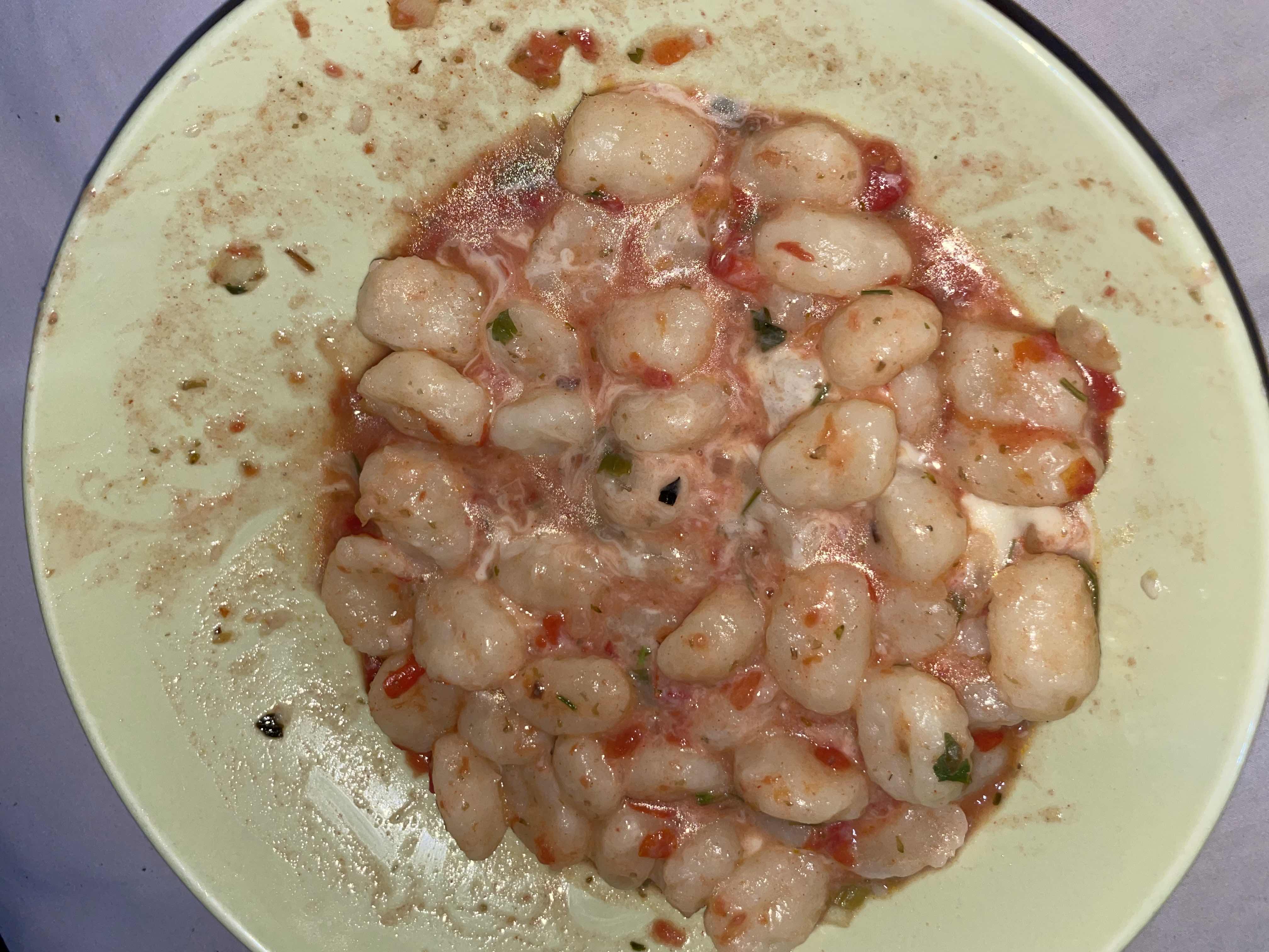 Ñoquis con salsa de tomate