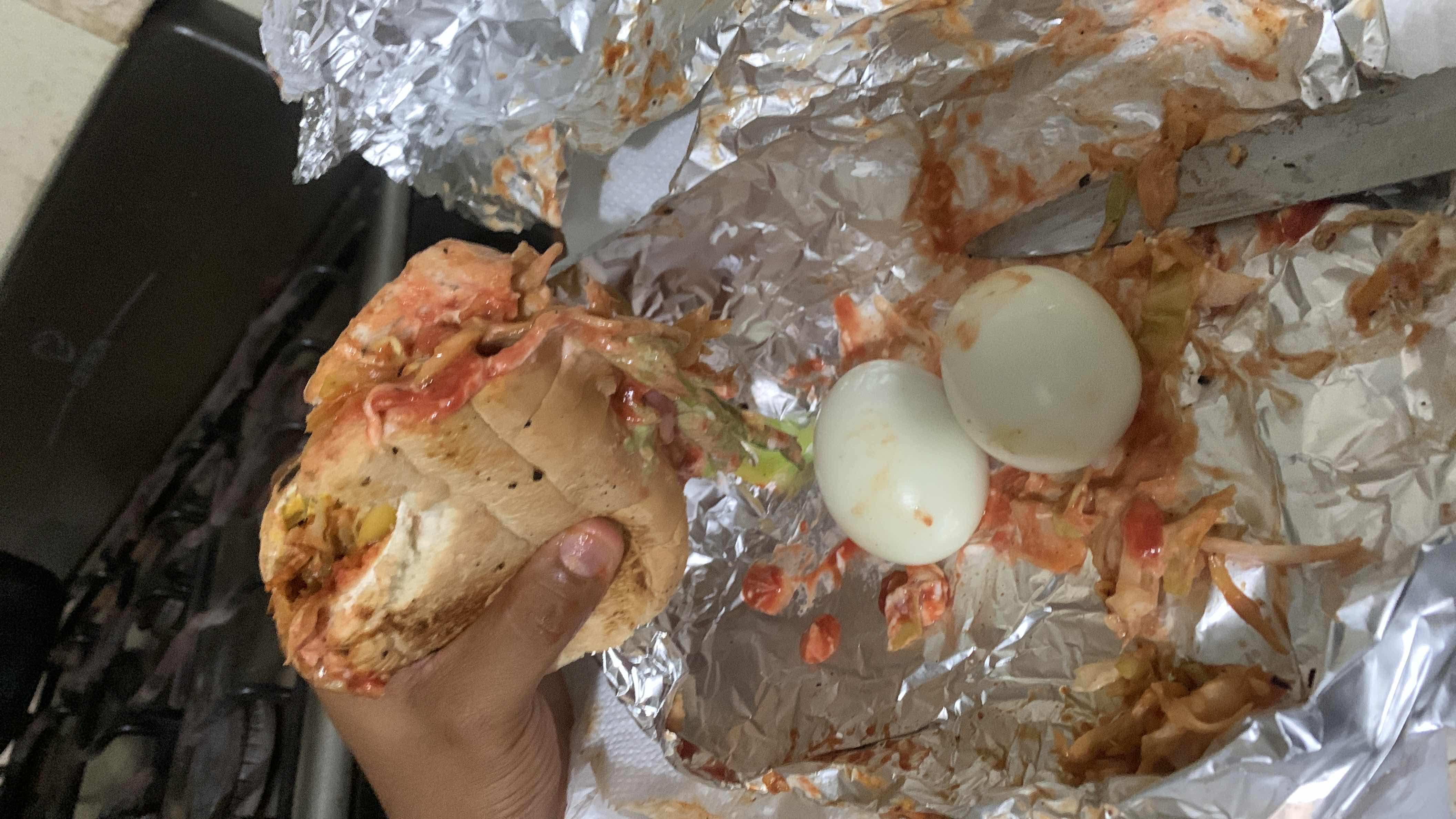 Sándwich con huevos