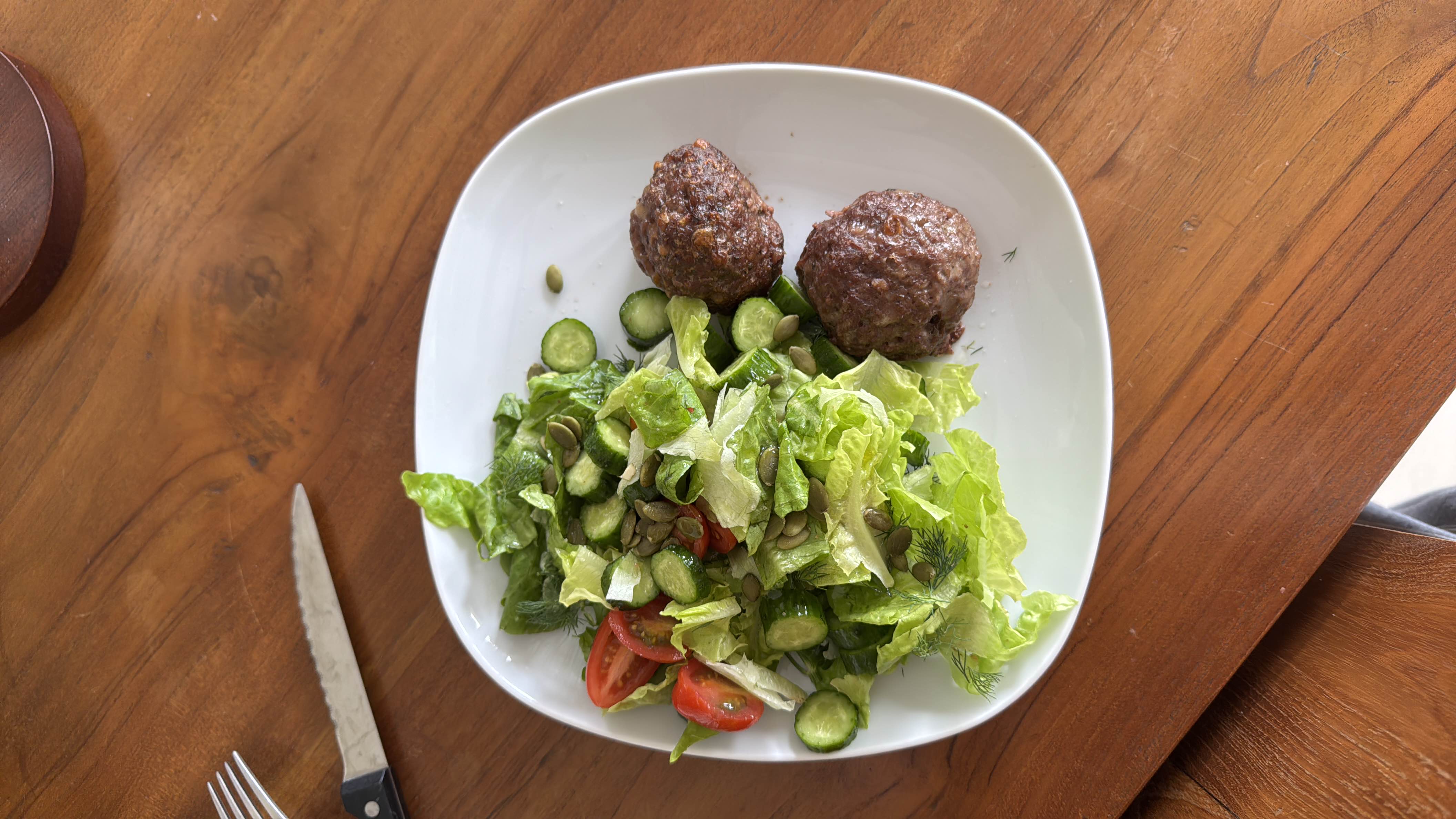 Beef Meatballs with Salad