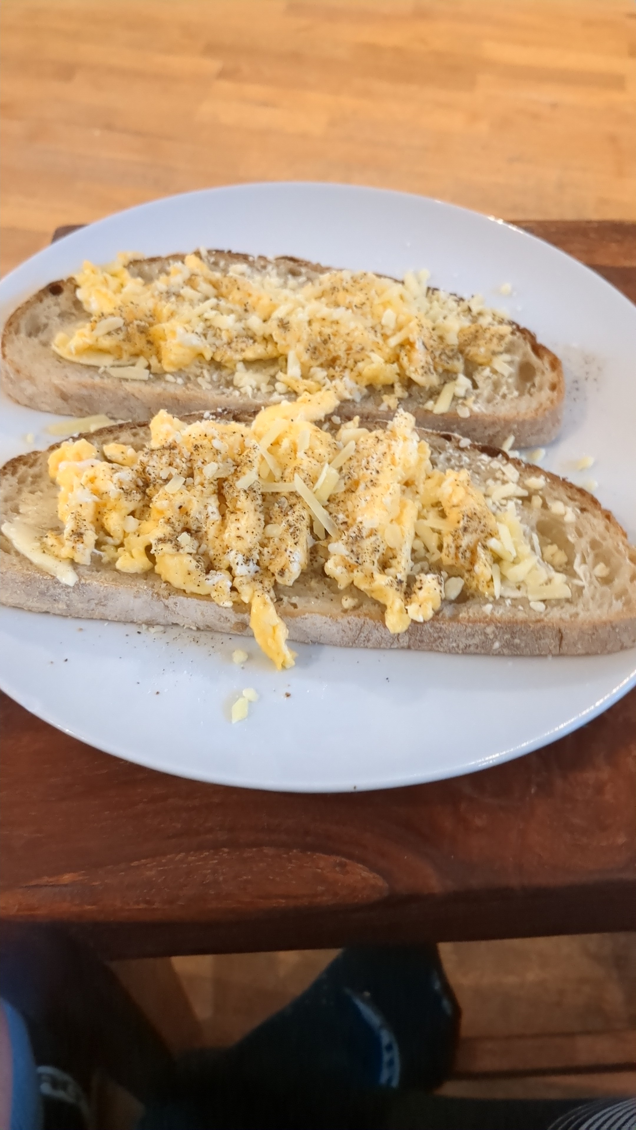 Scrambled Egg on Toast