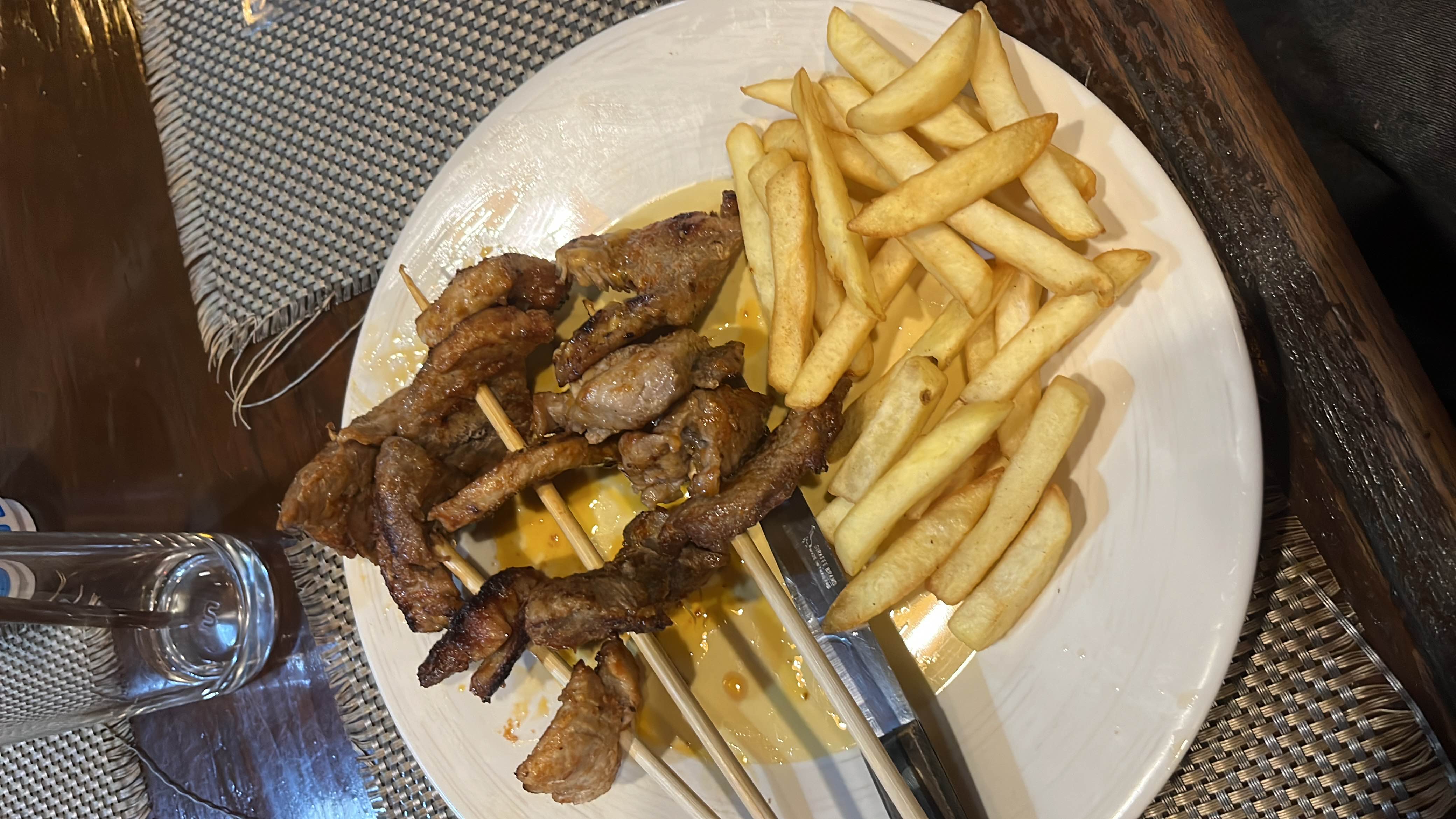 Шашлык с картофелем фри