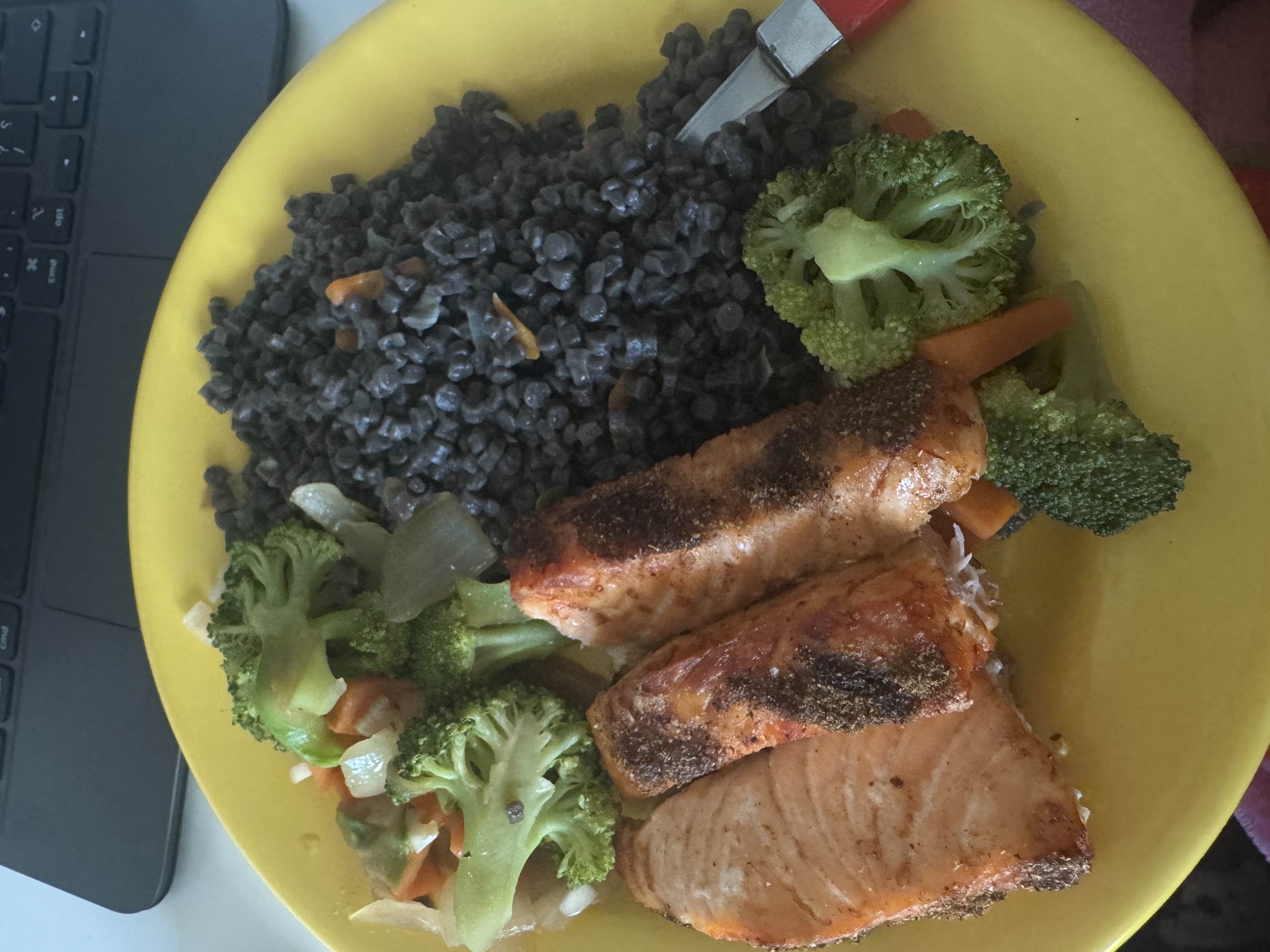 Grilled Salmon with Lentils