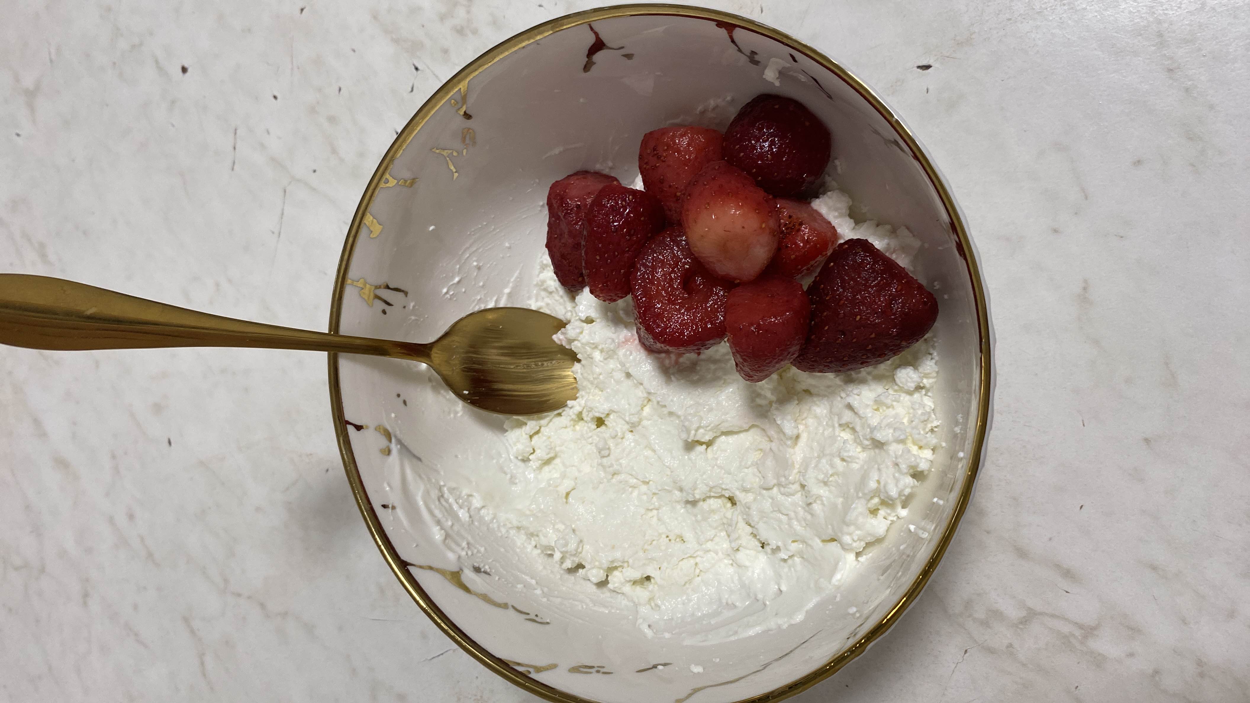 Cottage Cheese with Strawberries
