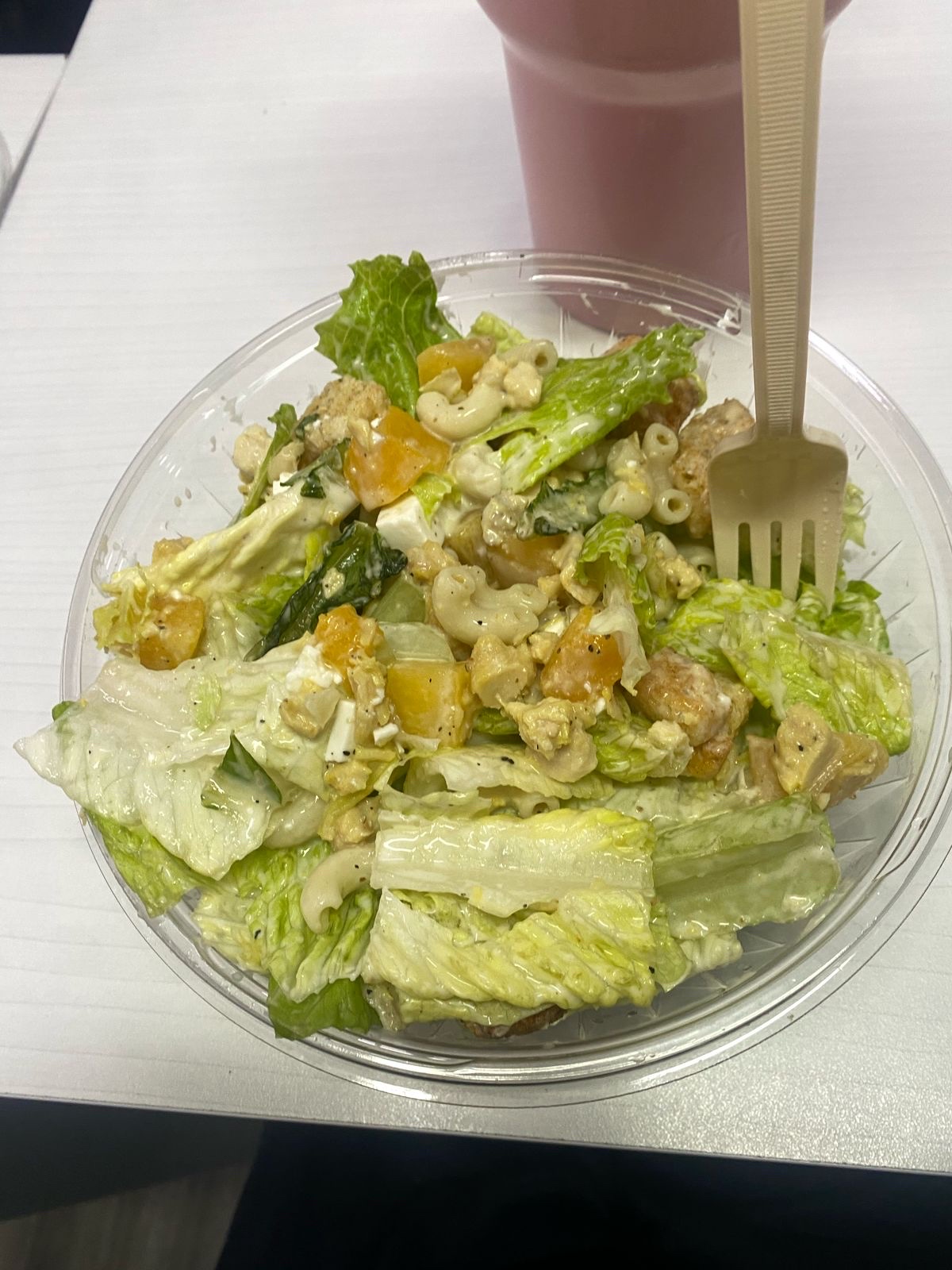 Ensalada César con pasta