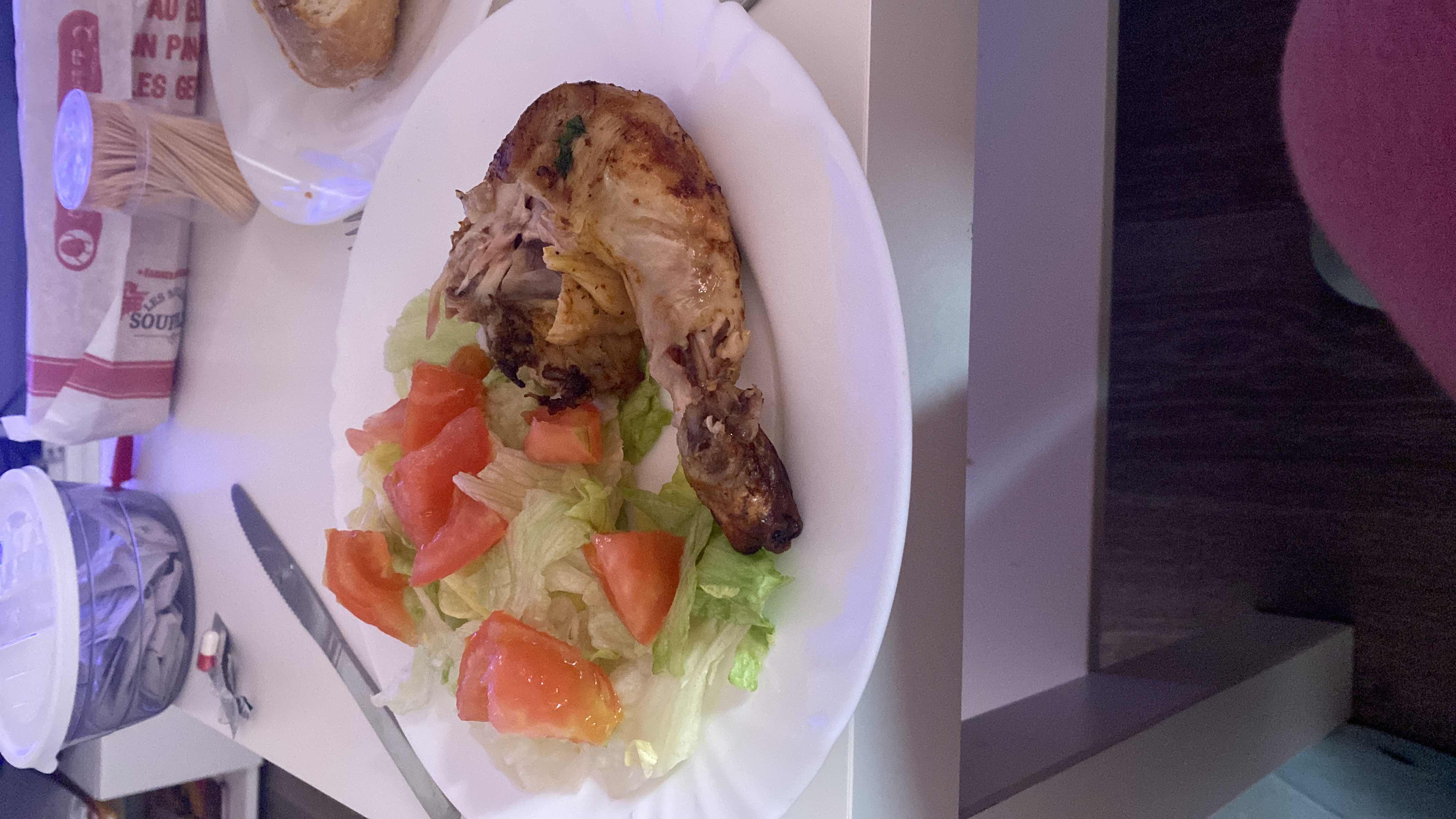 Poulet rôti avec salade