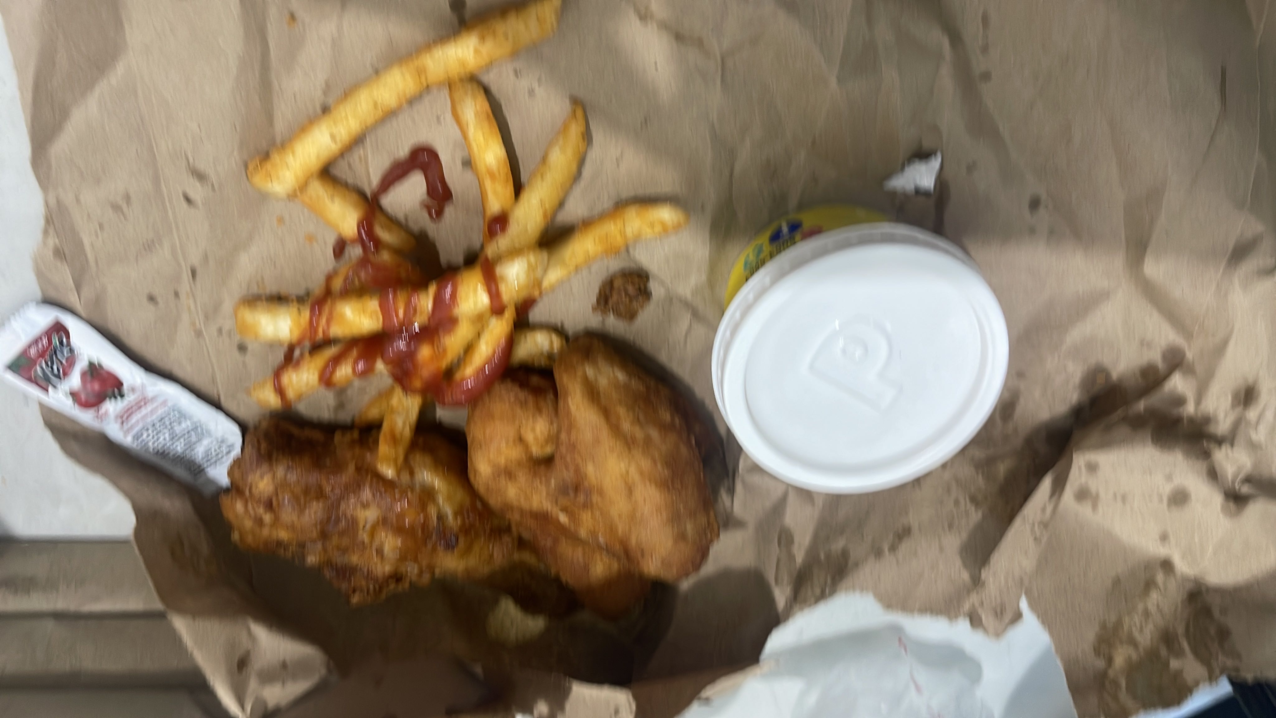 Pollo frito con papas