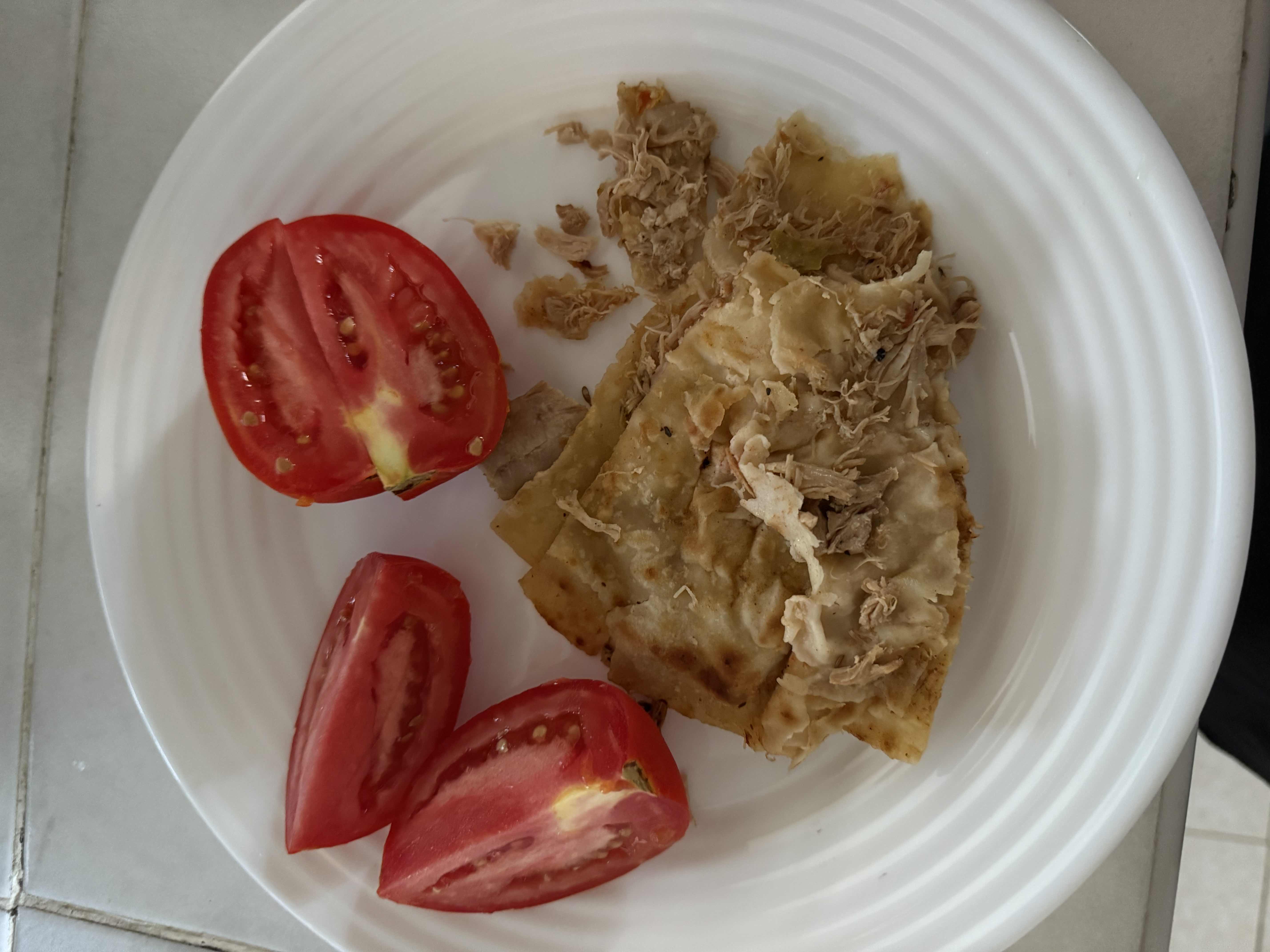 Куриный лаваш с томатами