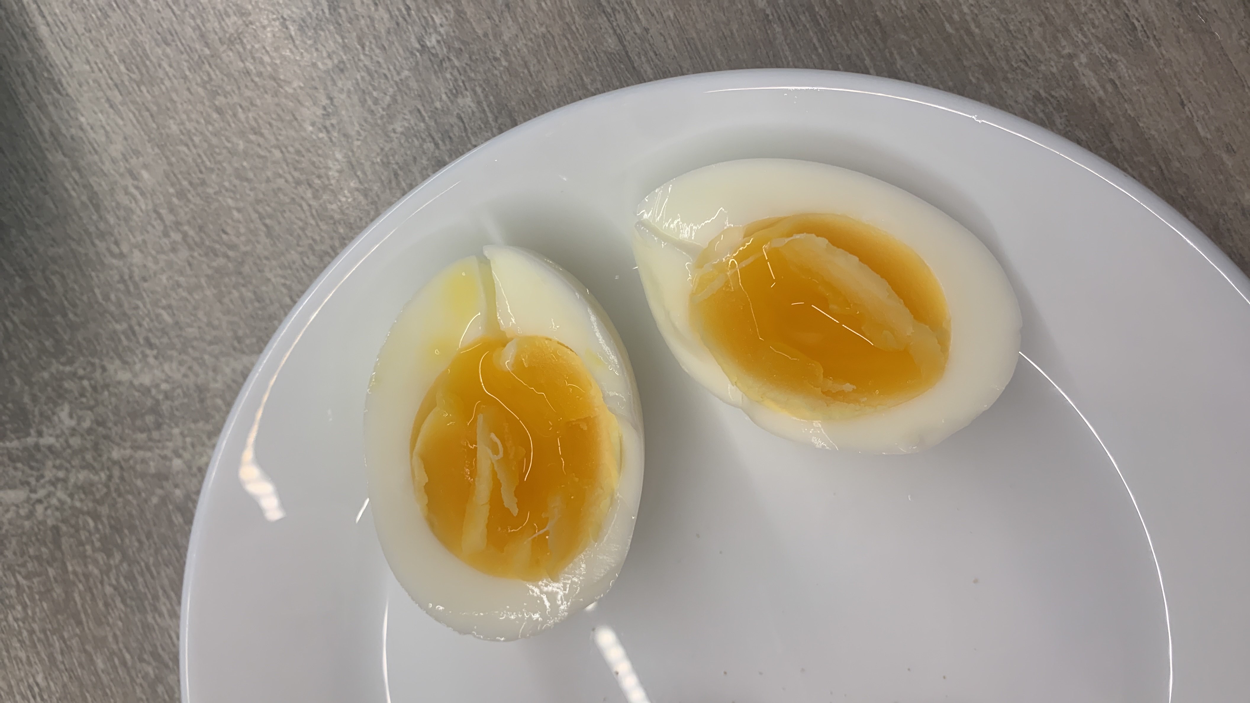 Варёные яйца