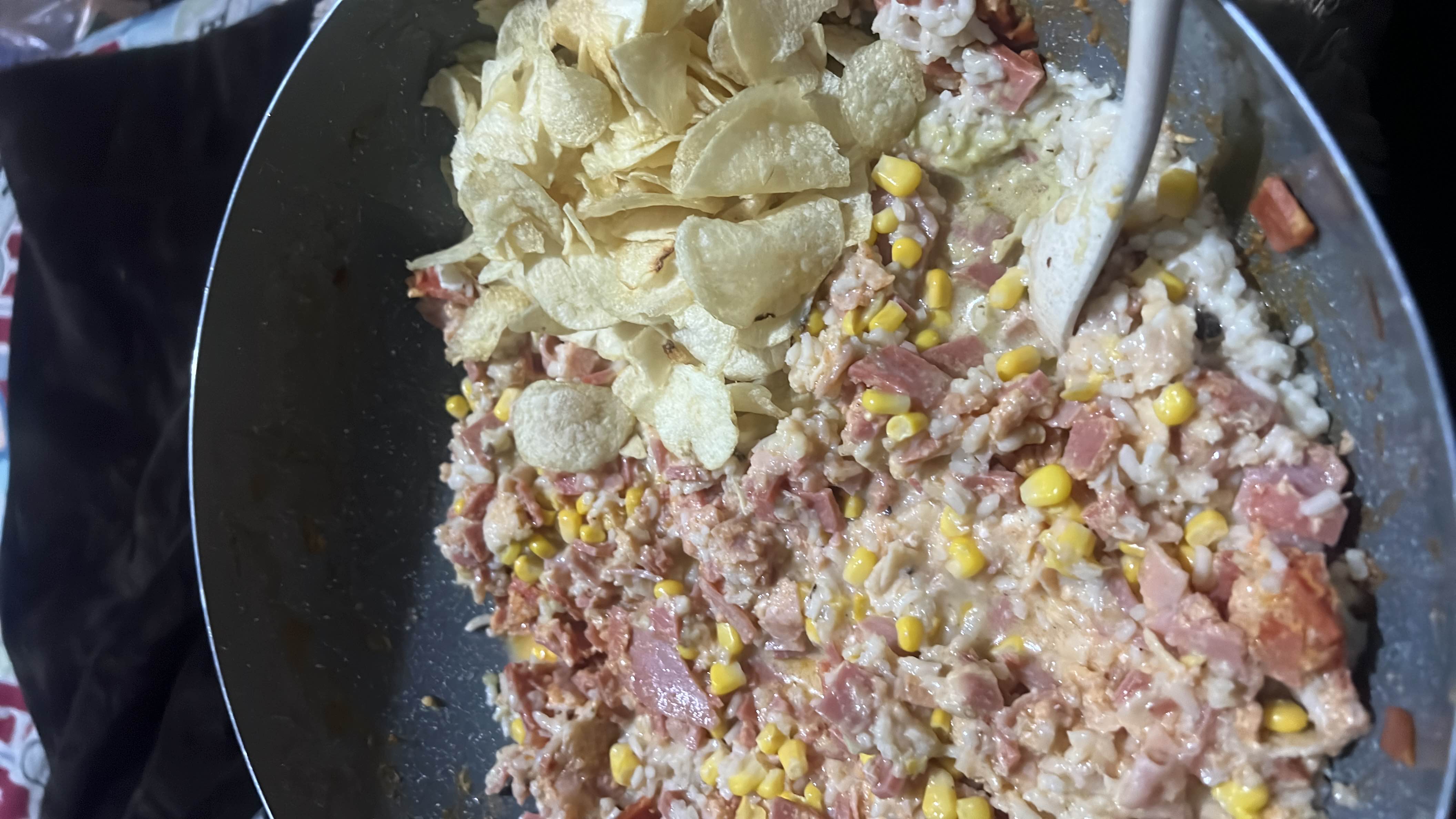 Arroz con atún y papas