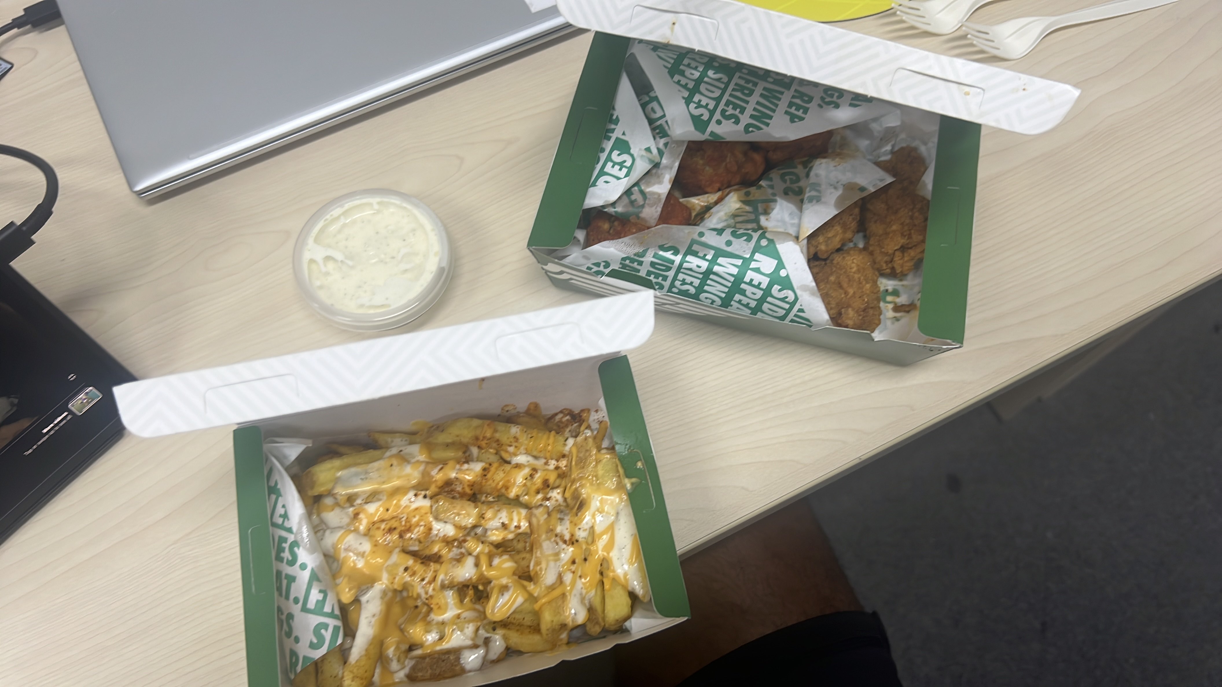 Cheesy Fries & Chicken Wings