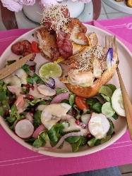 Sandwich au poulet et salade