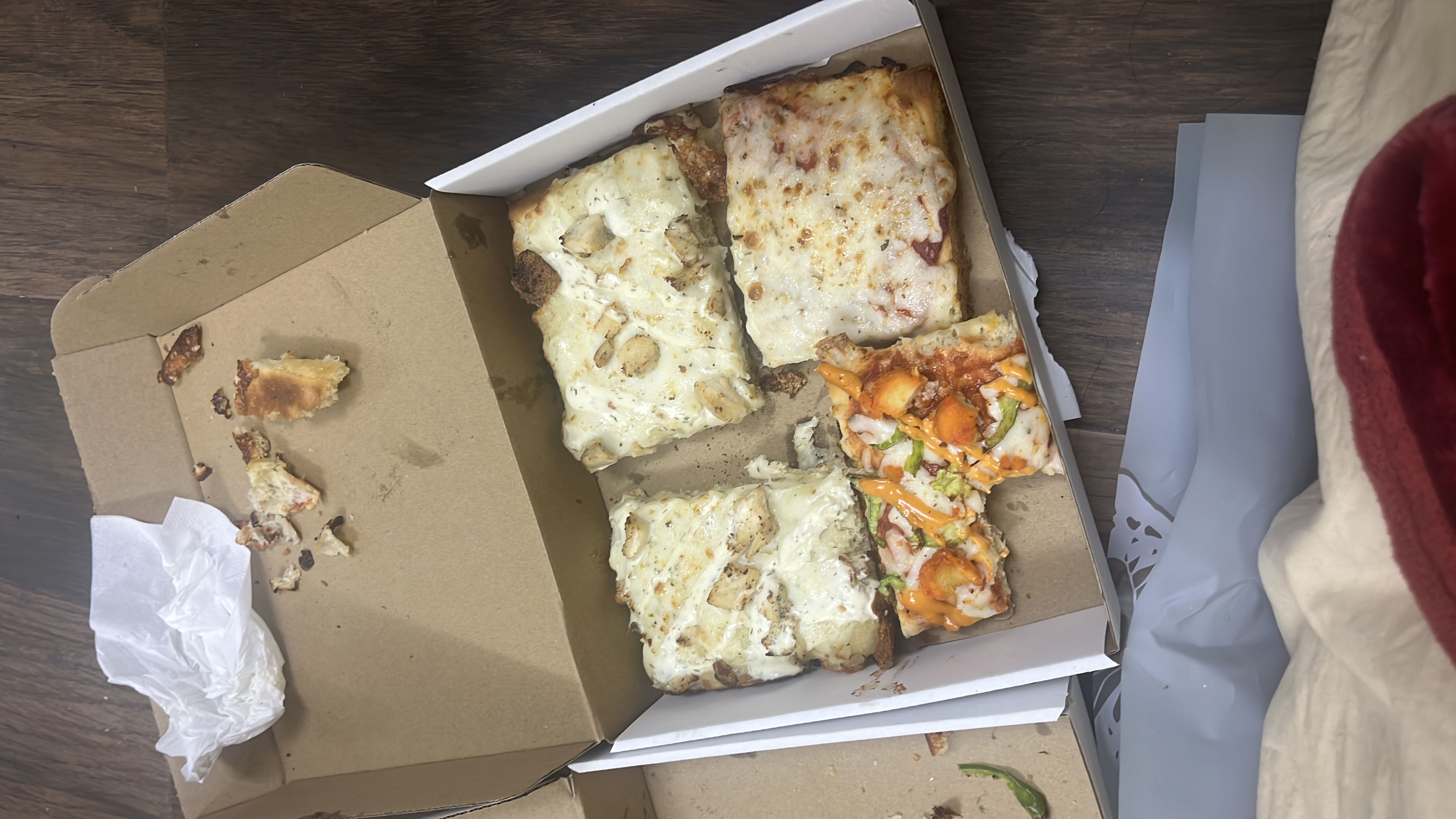 بيتزا مربعة