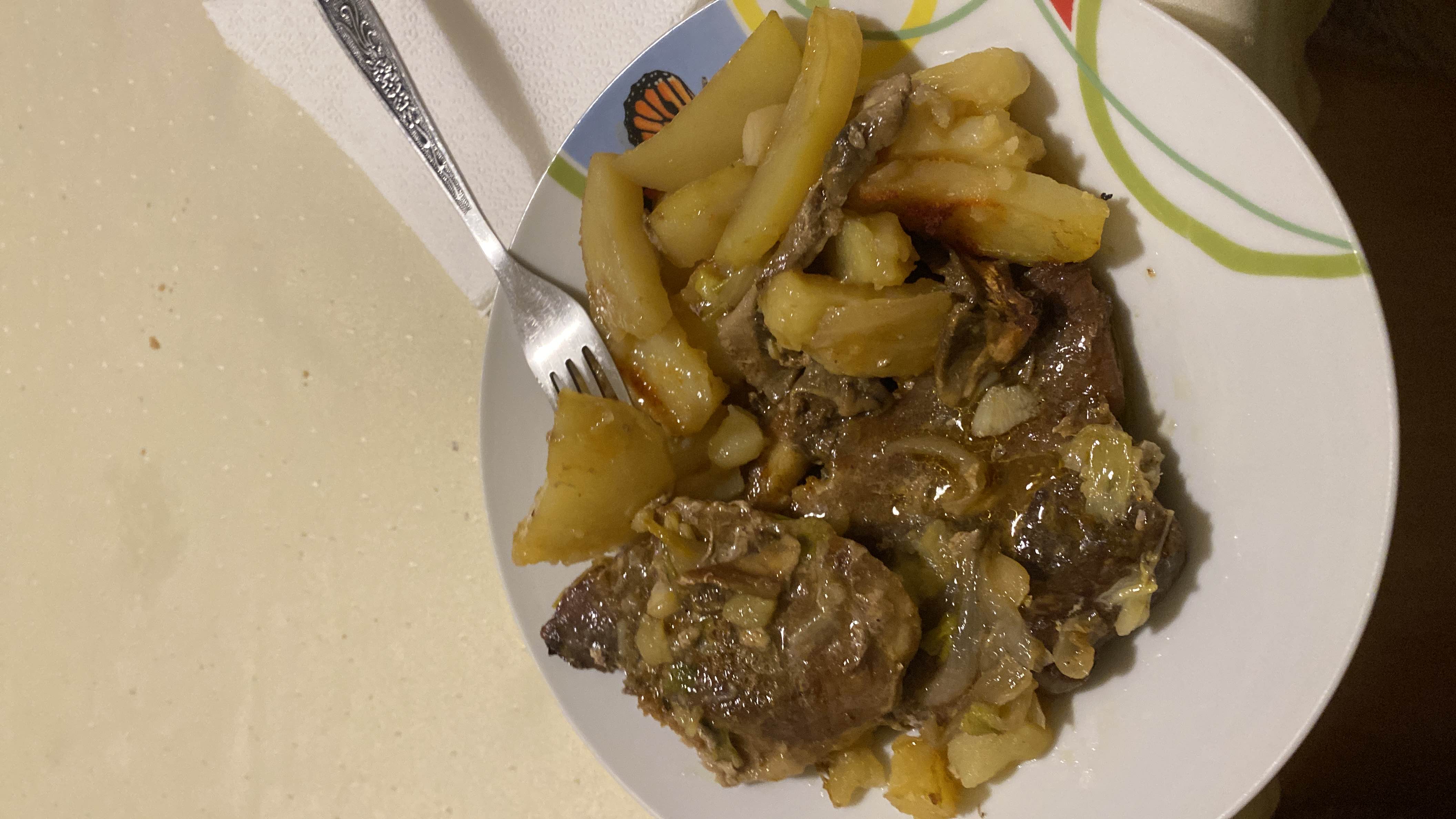 Печено месо с картофи