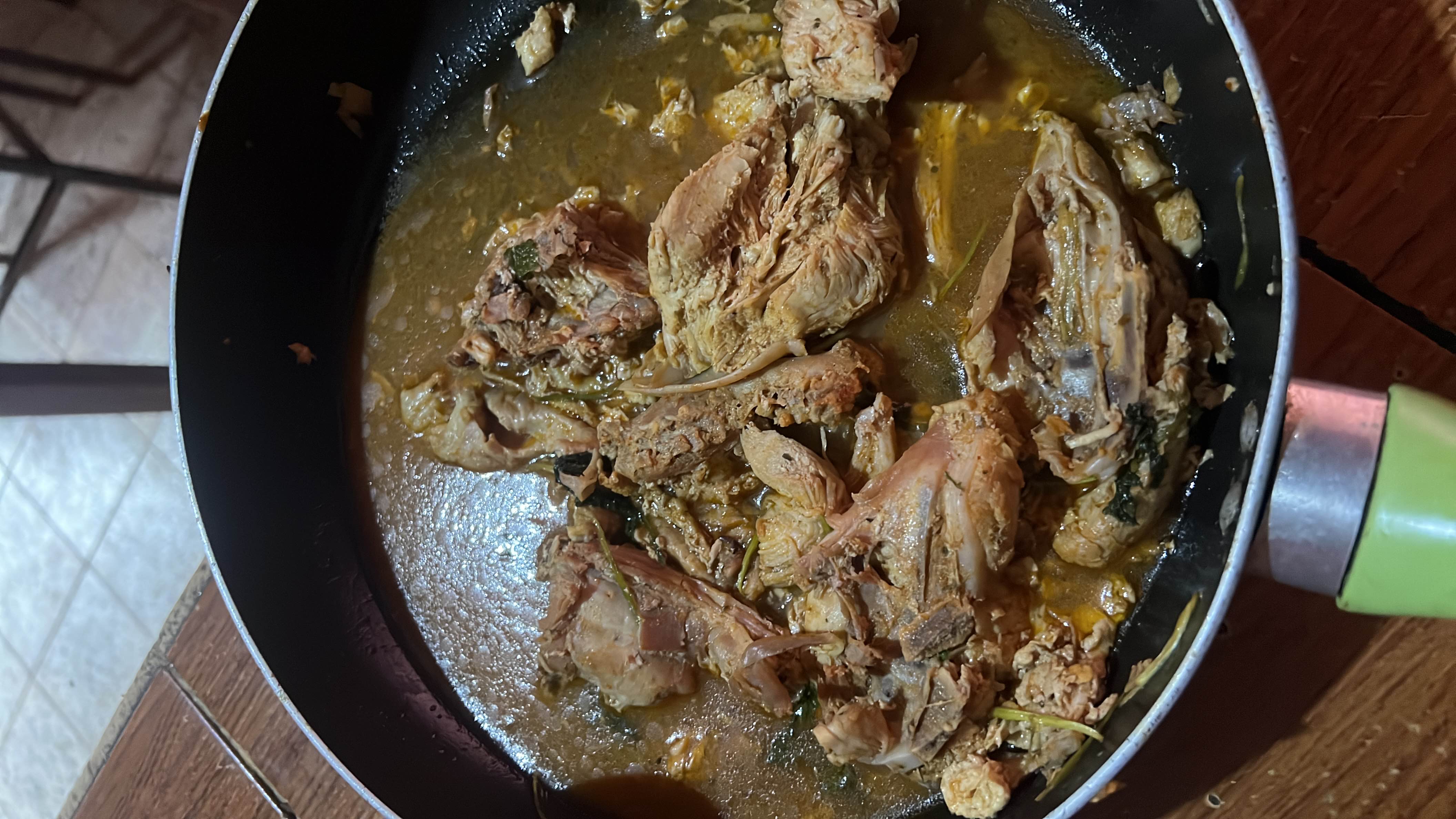 Pollo guisado