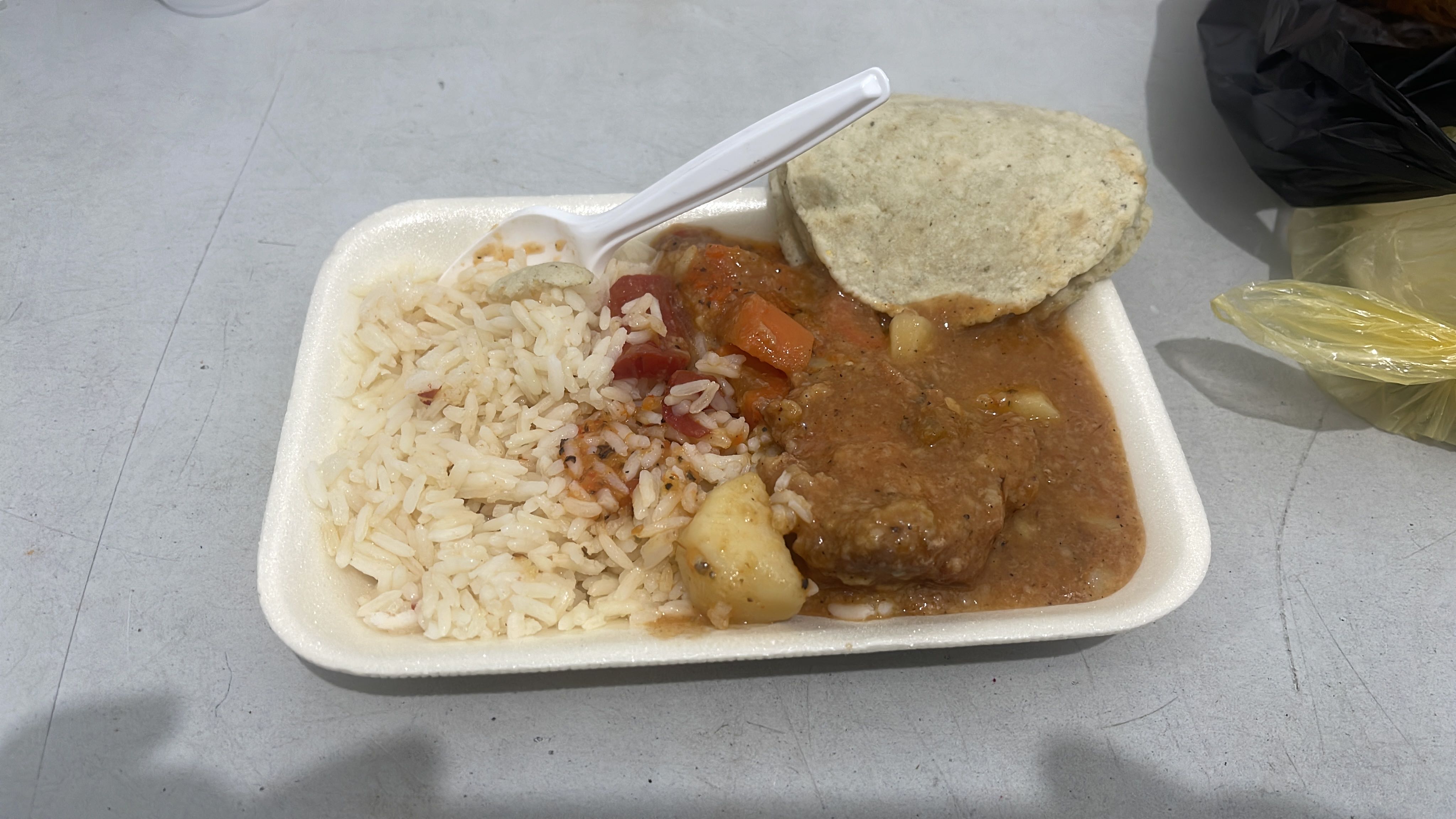 Guiso con arroz y tortilla