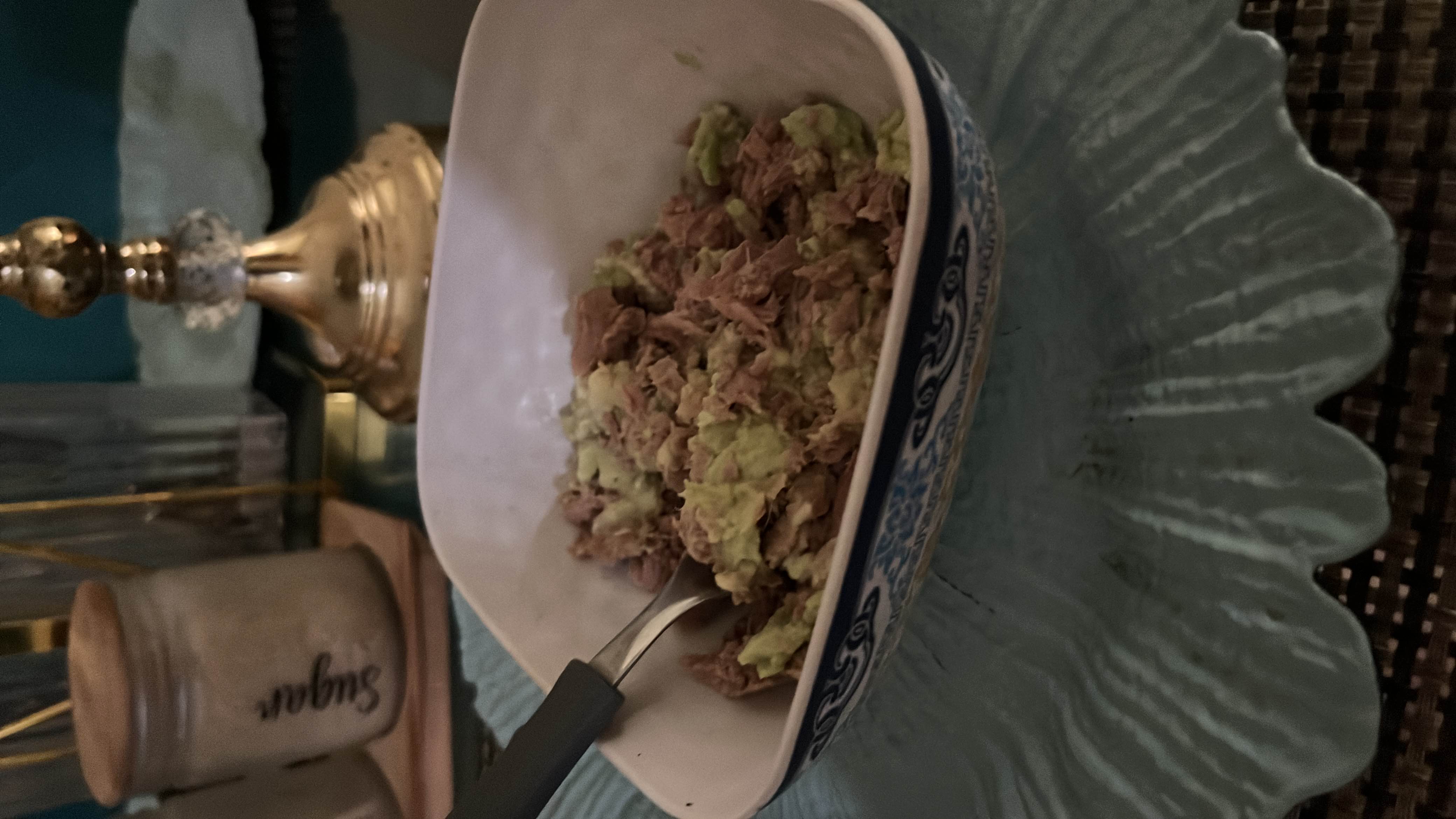 Ensalada de atún y aguacate