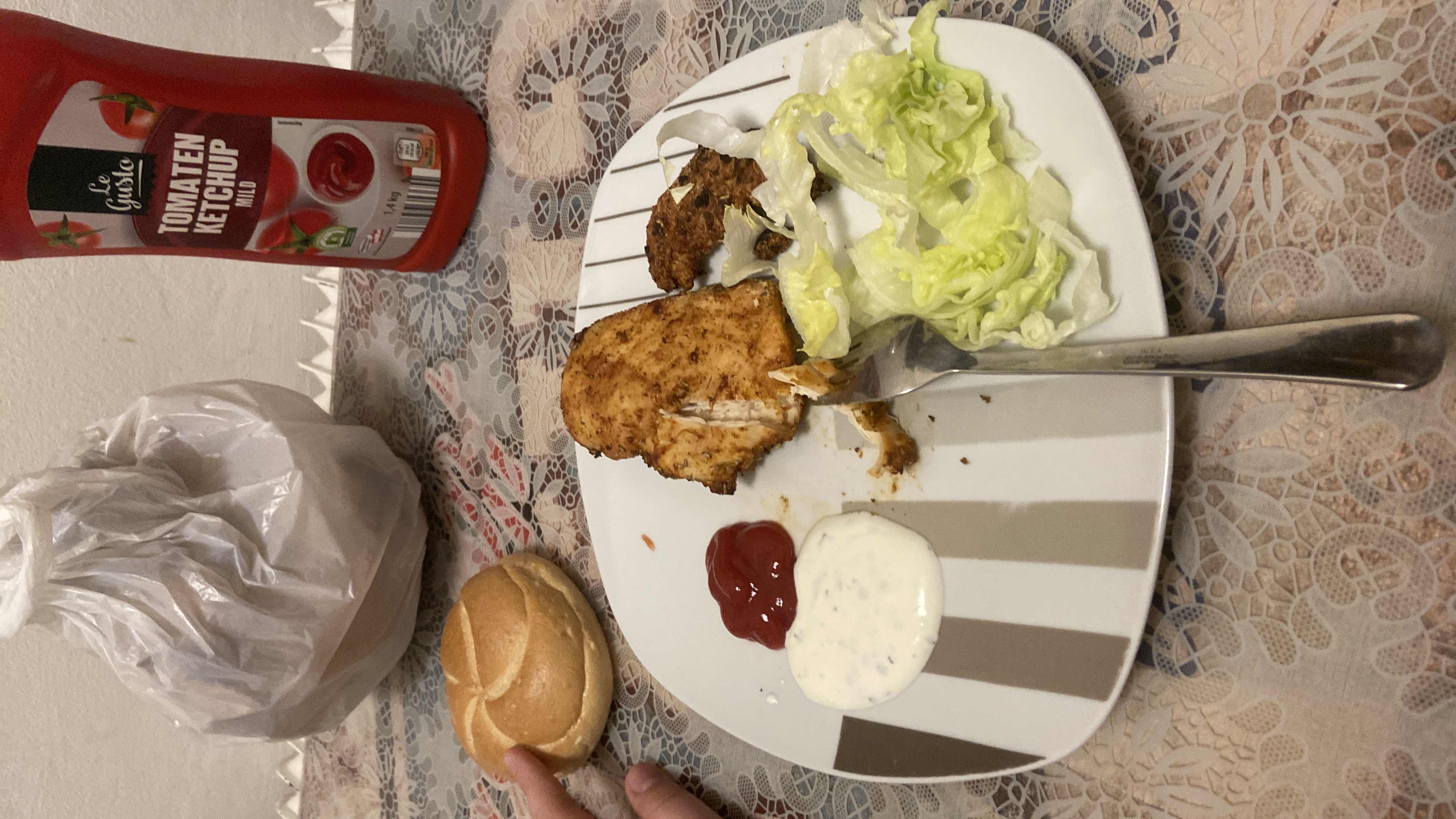 Gegrilltes Hähnchen Teller