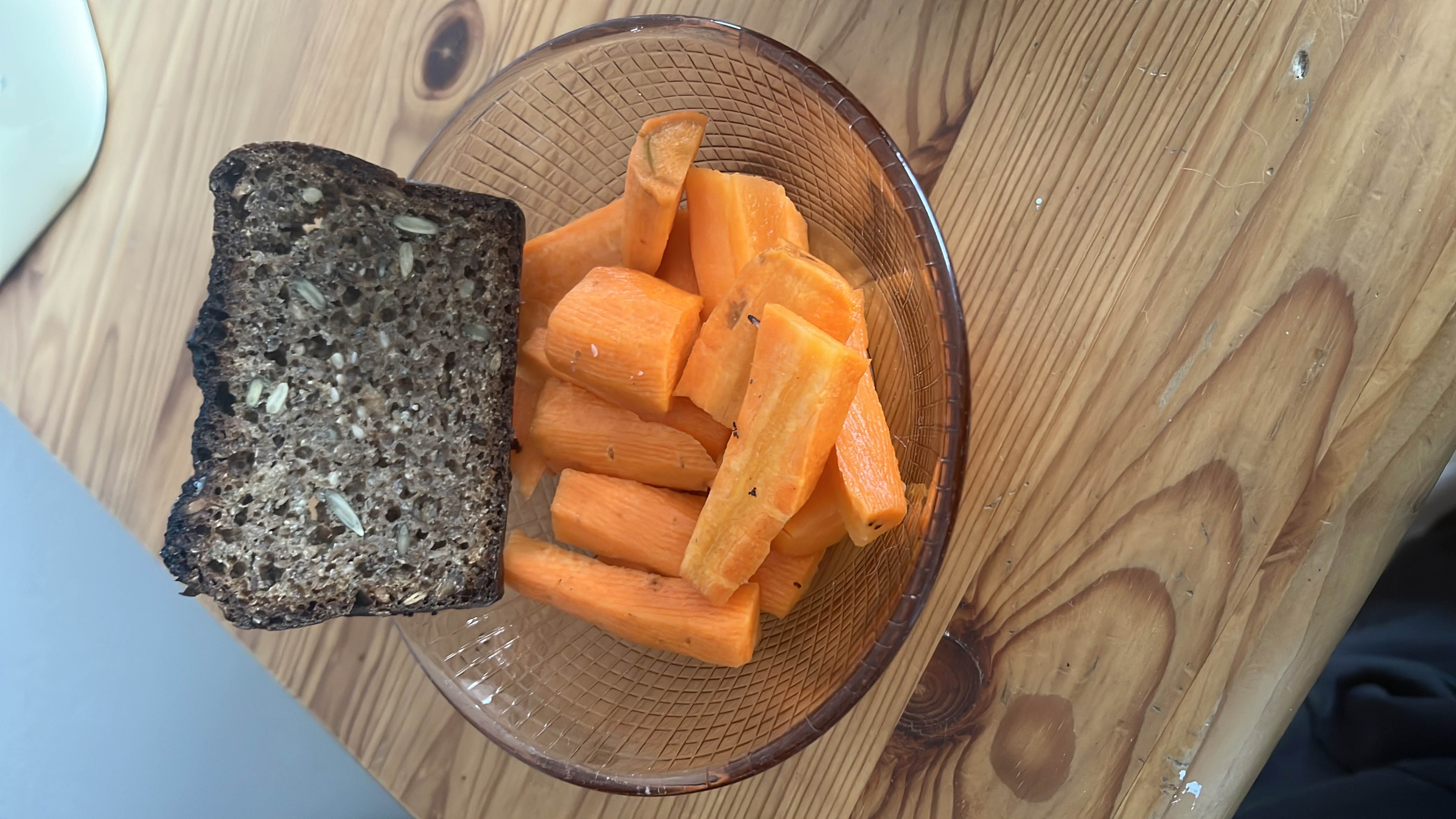 Carrots with Rye Bread
