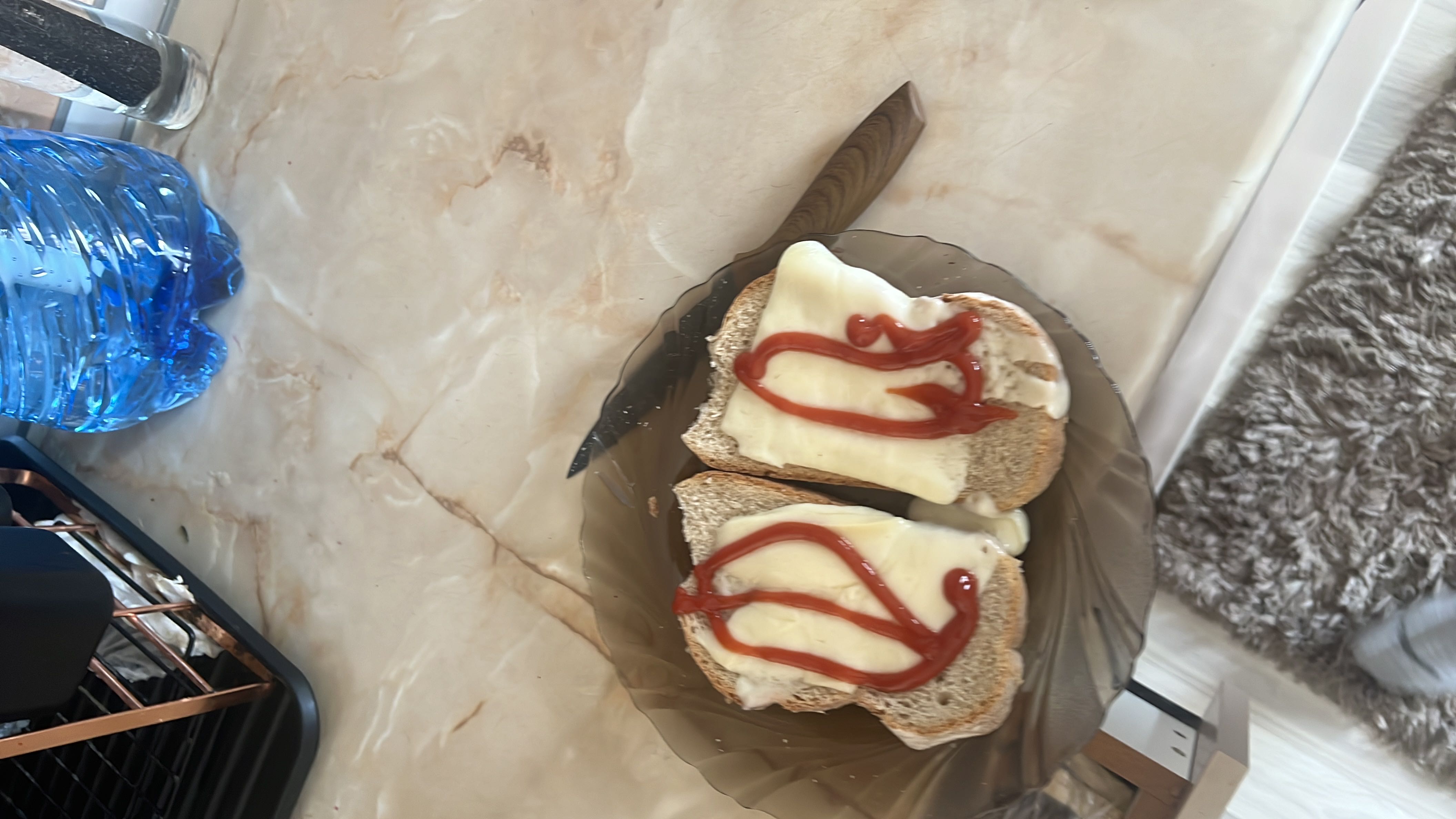 Cheese Toast with Ketchup