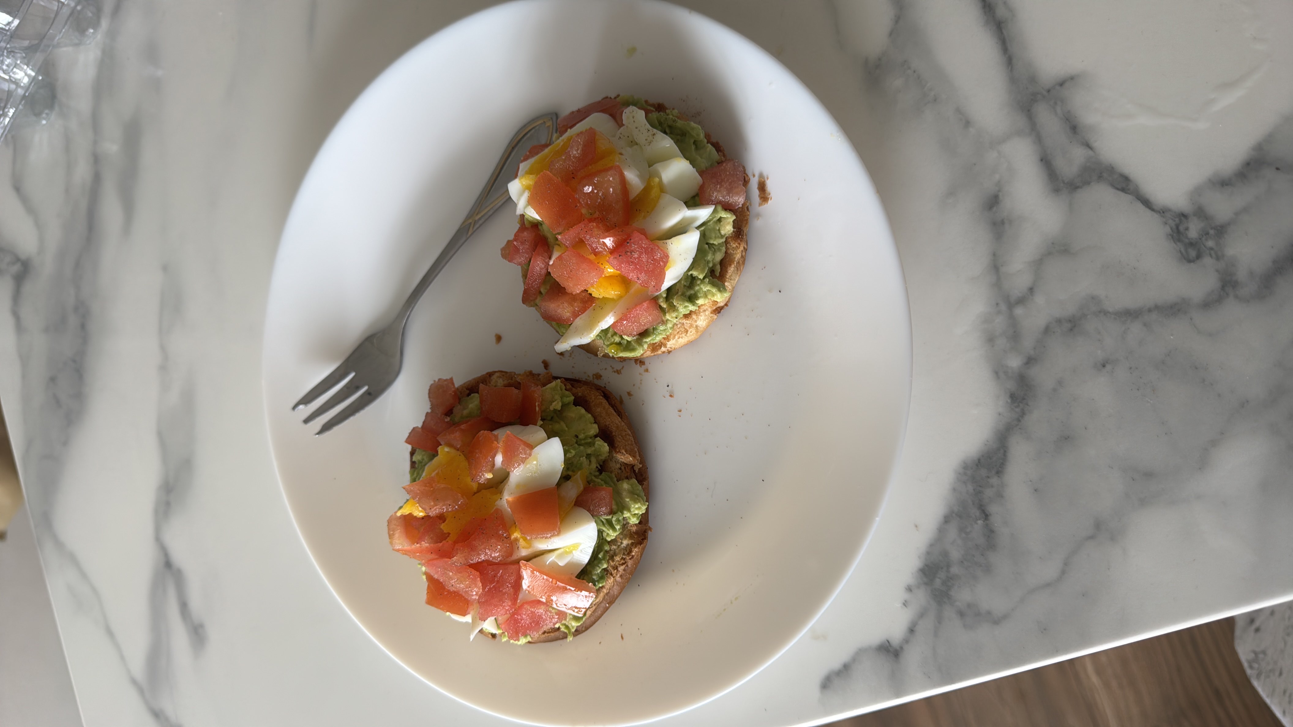 Avocado Egg Toast