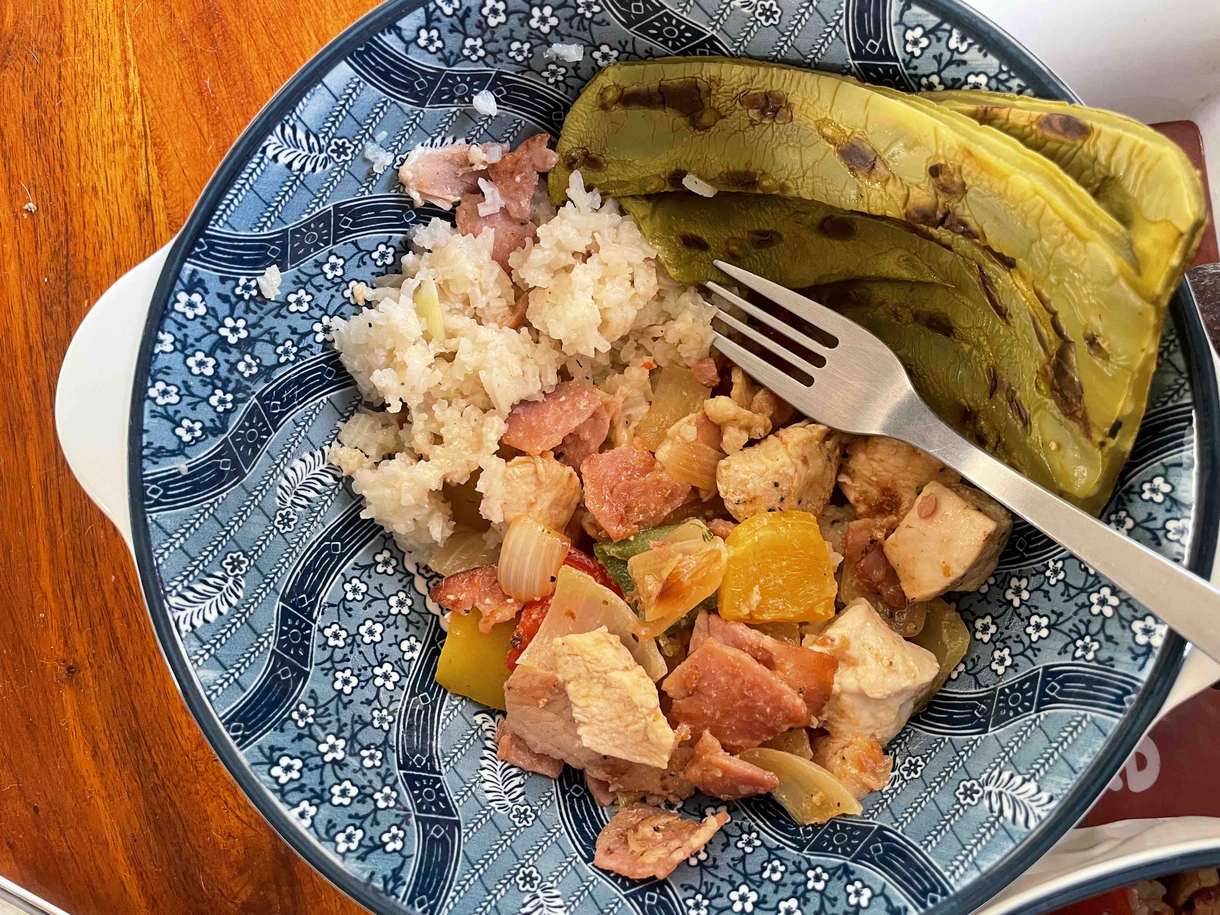 Pollo con arroz y nopal