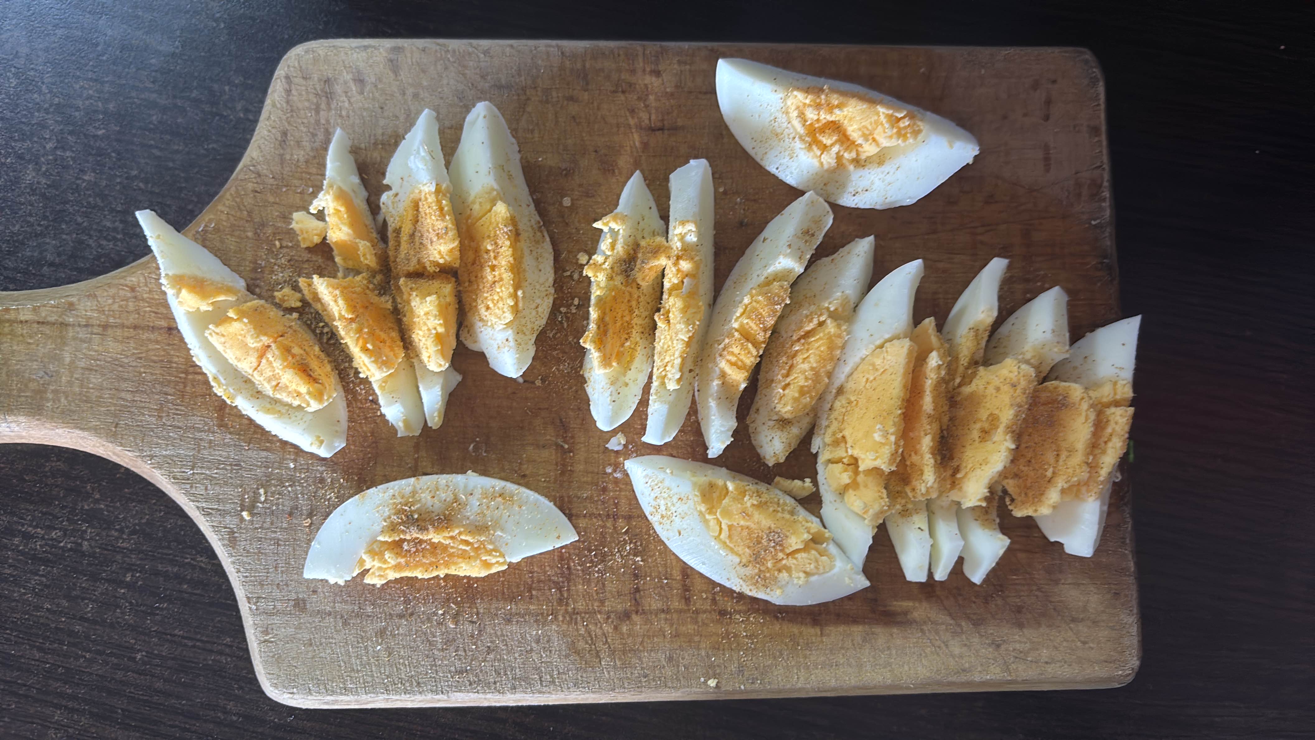 Варени яйца с подправки