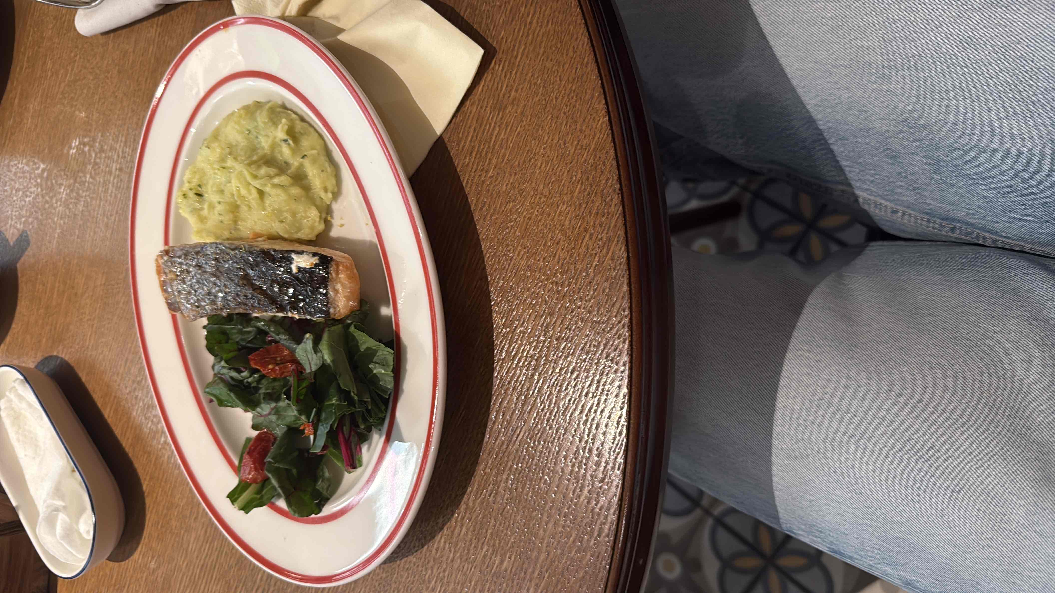 Лосось с пюре