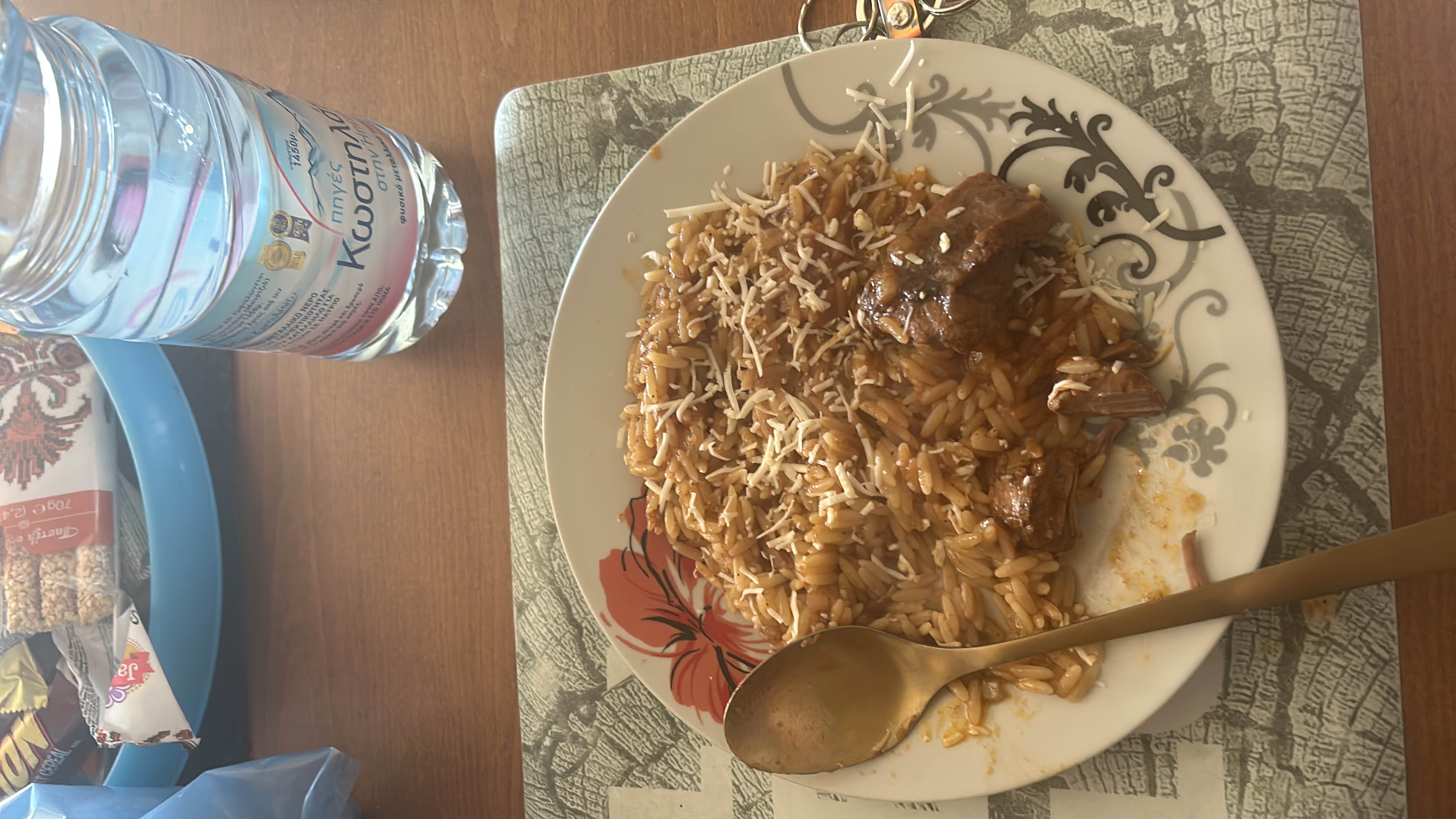 Γιουβέτσι με μοσχάρι