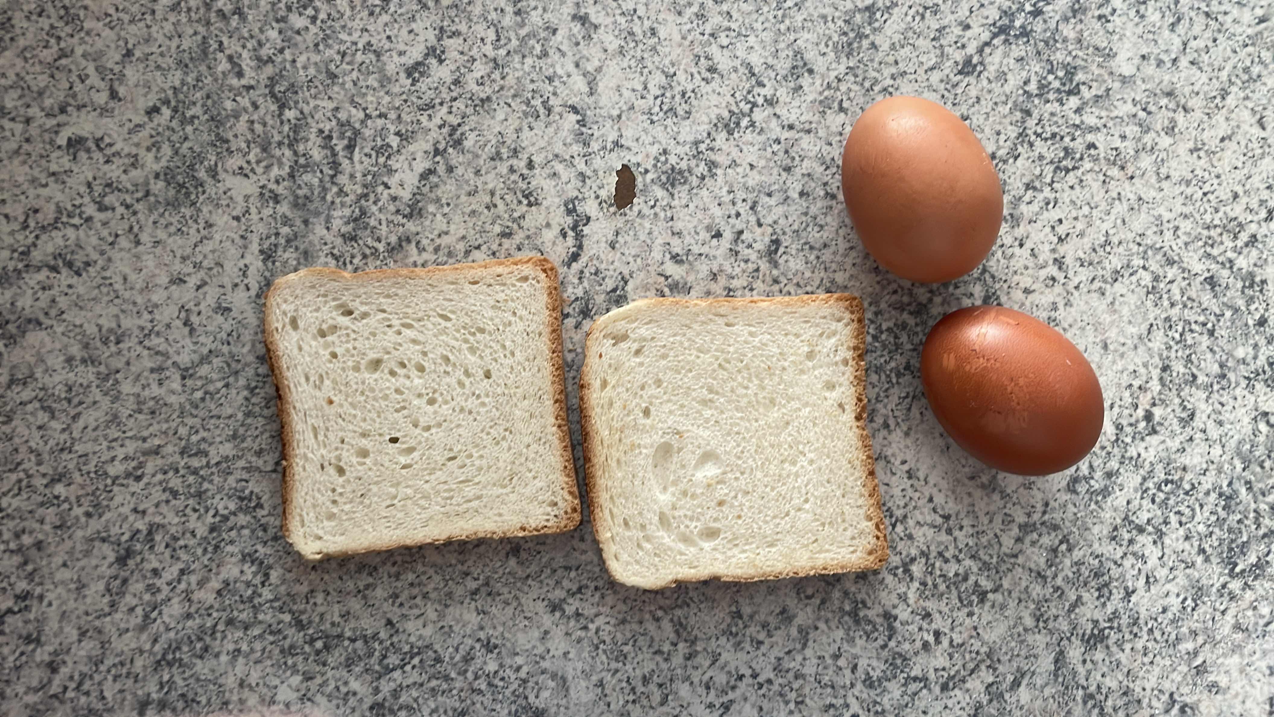 Jajca in toast